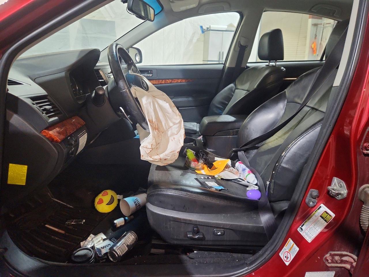 2010 Subaru Legacy 2.5i Limited Красный vin: 4S3BMBJ66A3219315