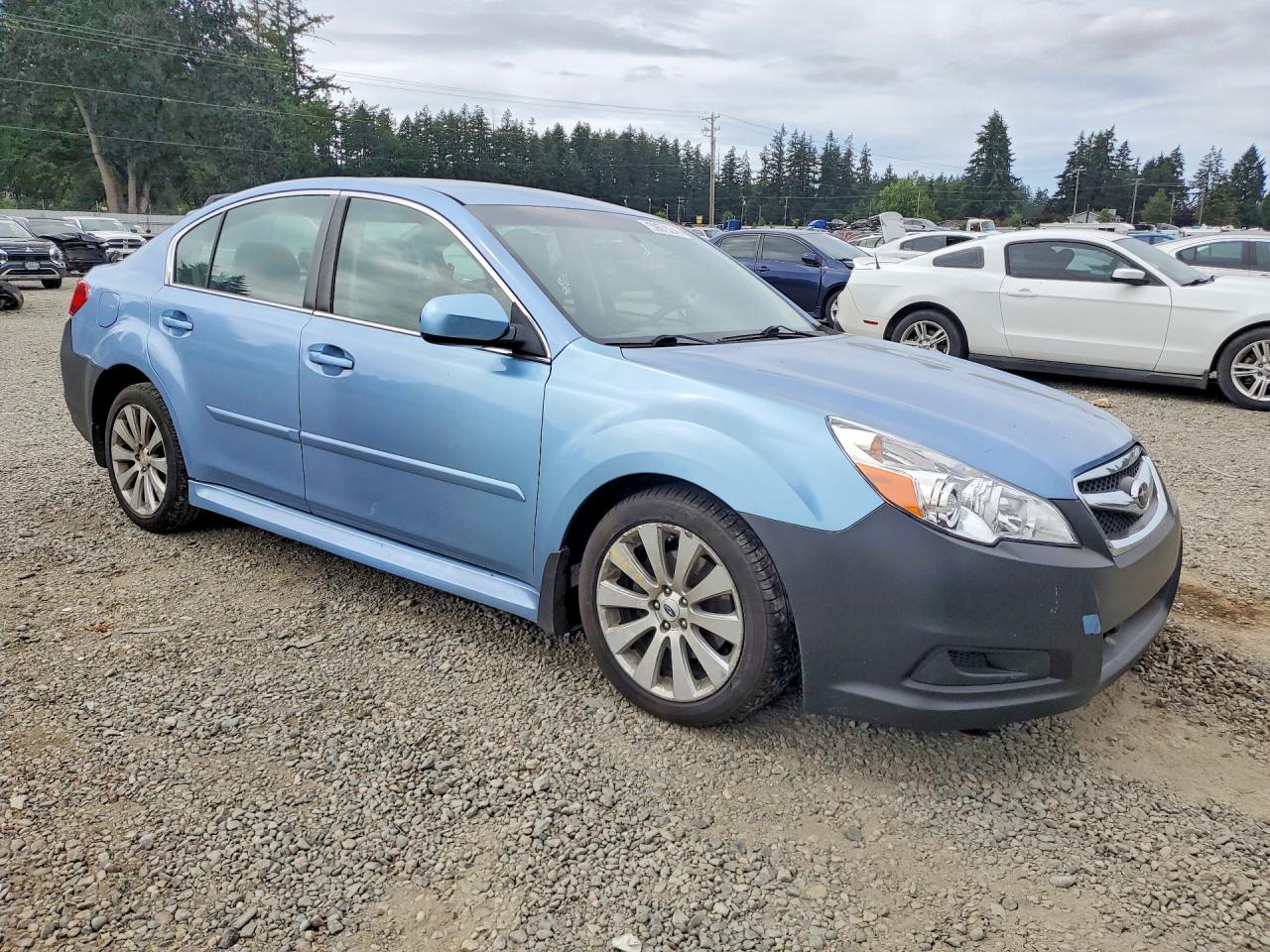 2011 Subaru Legacy 2.5i Limited Blue vin: 4S3BMBJ66B3217873