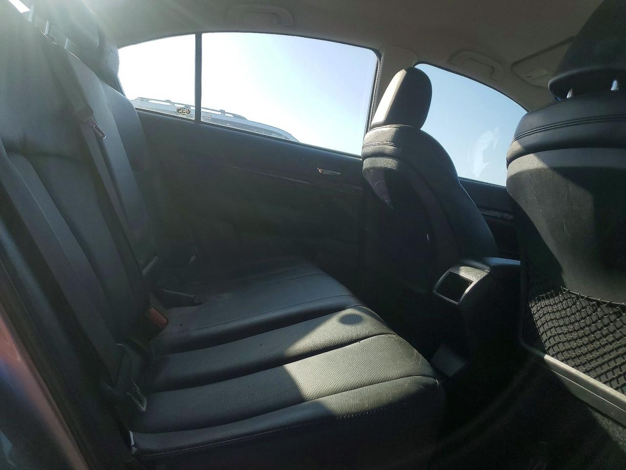2011 Subaru Legacy 2.5i Limited Silver vin: 4S3BMBJ68B3239521
