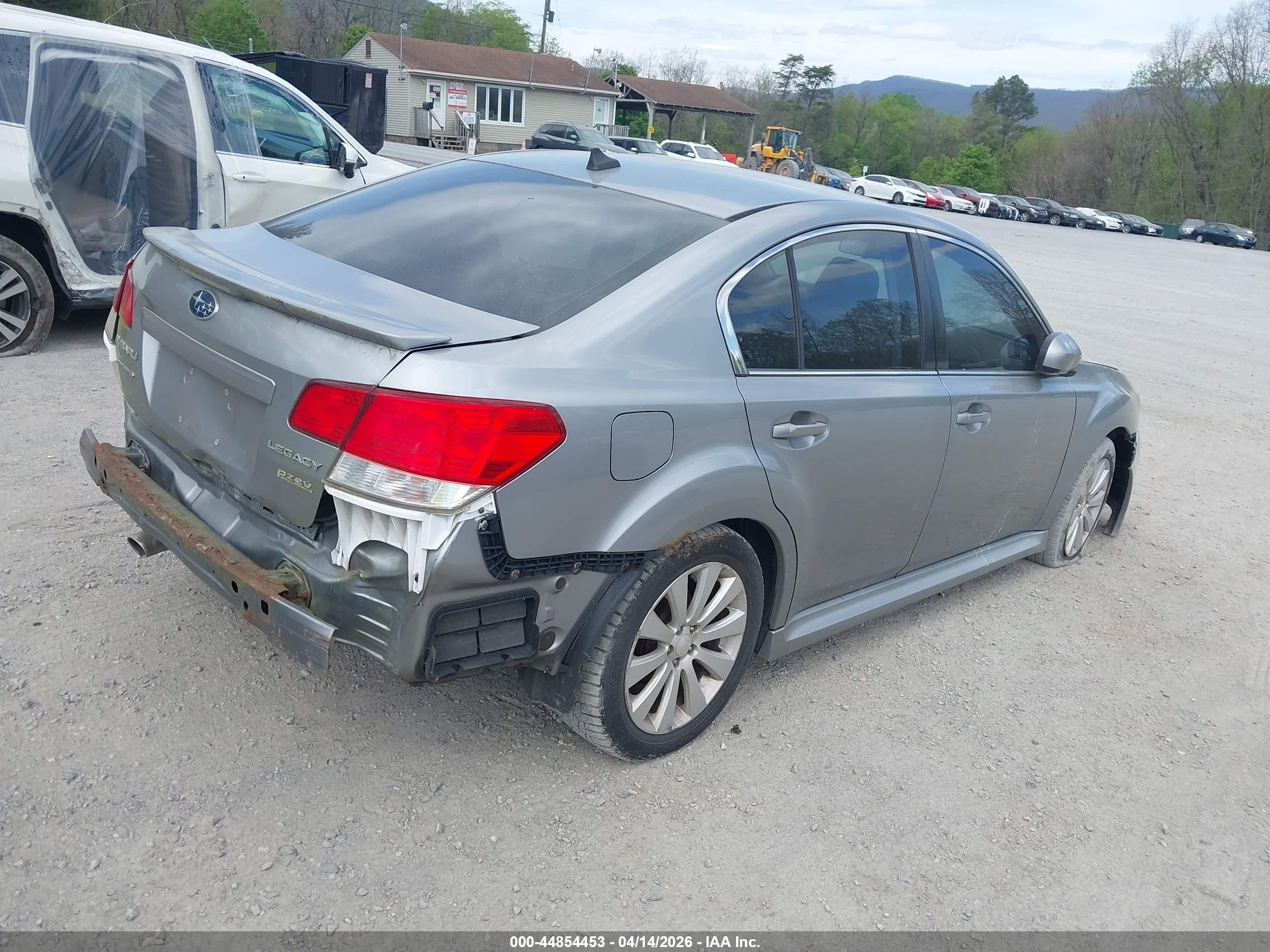 2011 Subaru Legacy 2.5i Limited Silver vin: 4S3BMBJ68B3250504