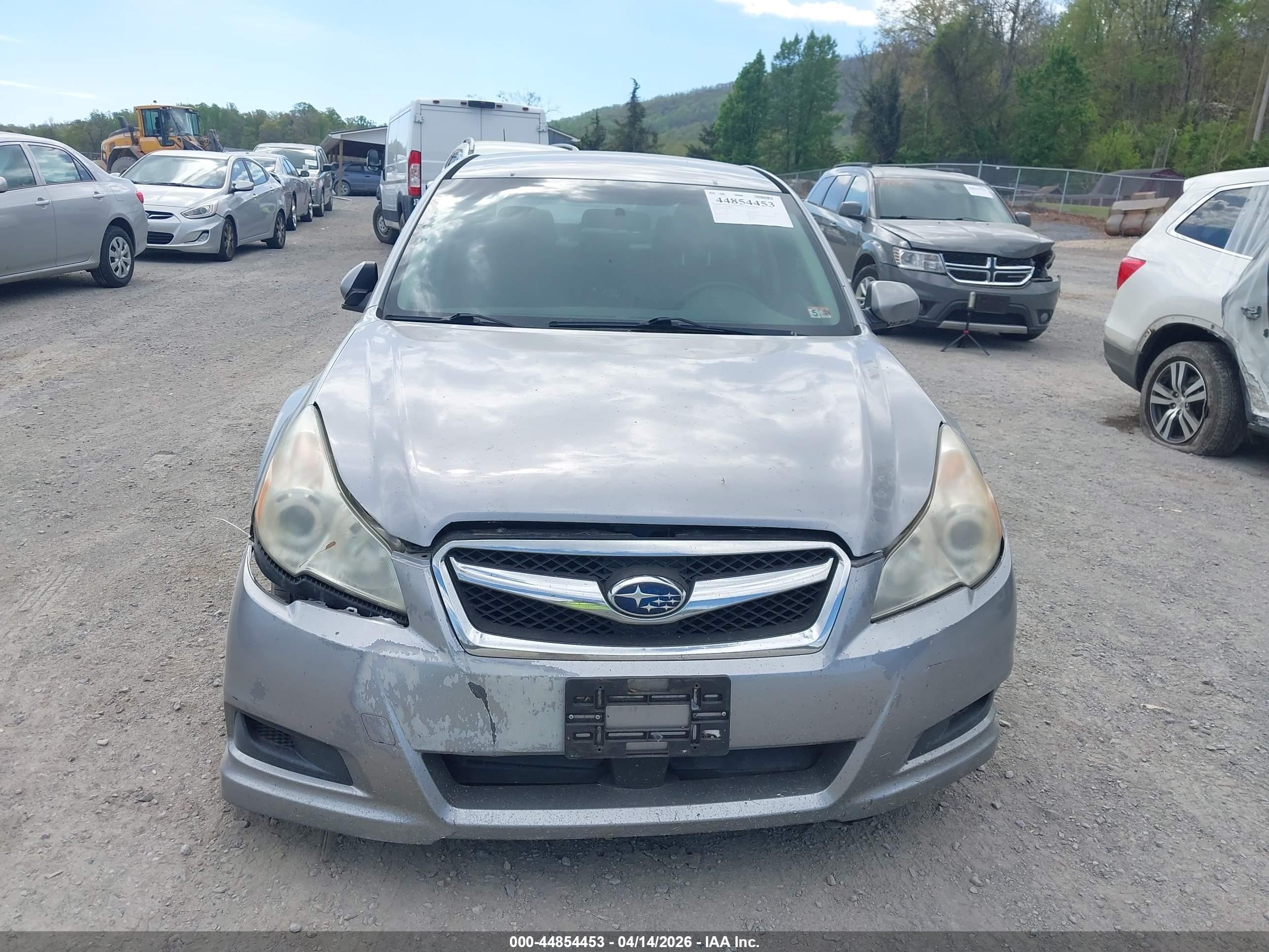2011 Subaru Legacy 2.5i Limited Silver vin: 4S3BMBJ68B3250504