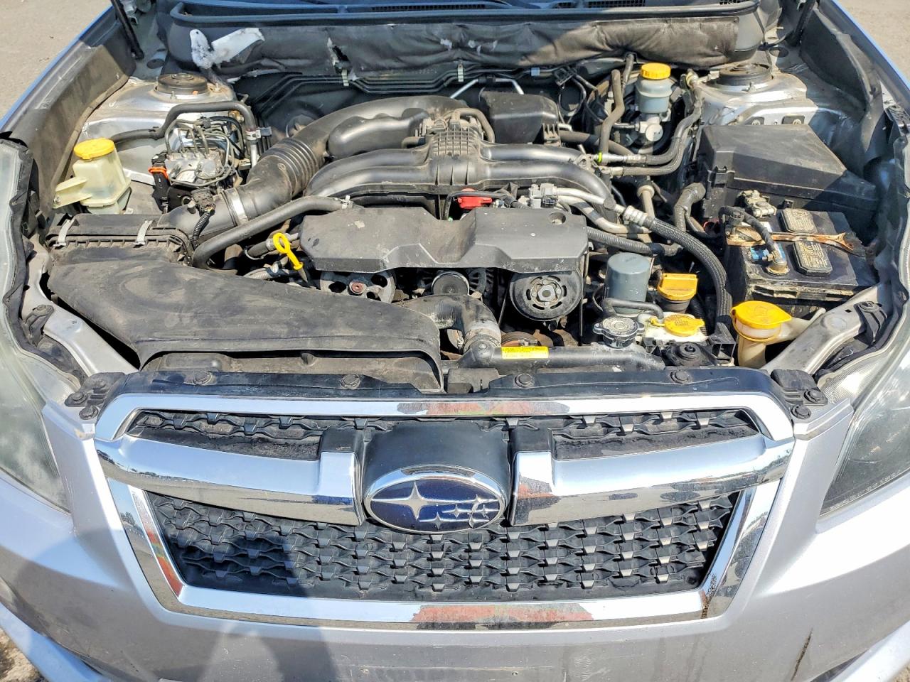 2013 Subaru Legacy 2.5i Limited Silver vin: 4S3BMBJ68D3005527