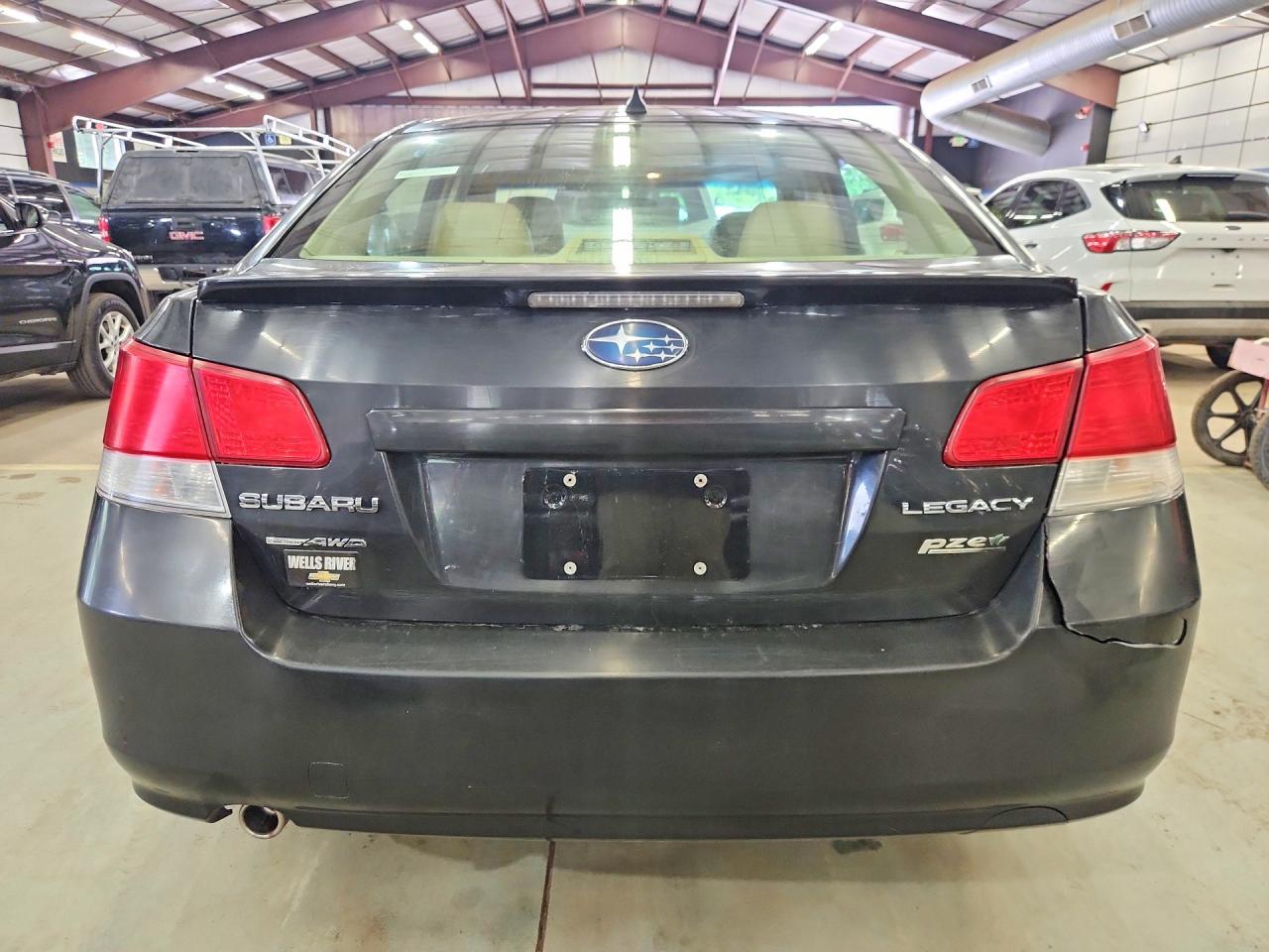 2011 Subaru Legacy 2.5i Limited Charcoal vin: 4S3BMBJ6XB3231968