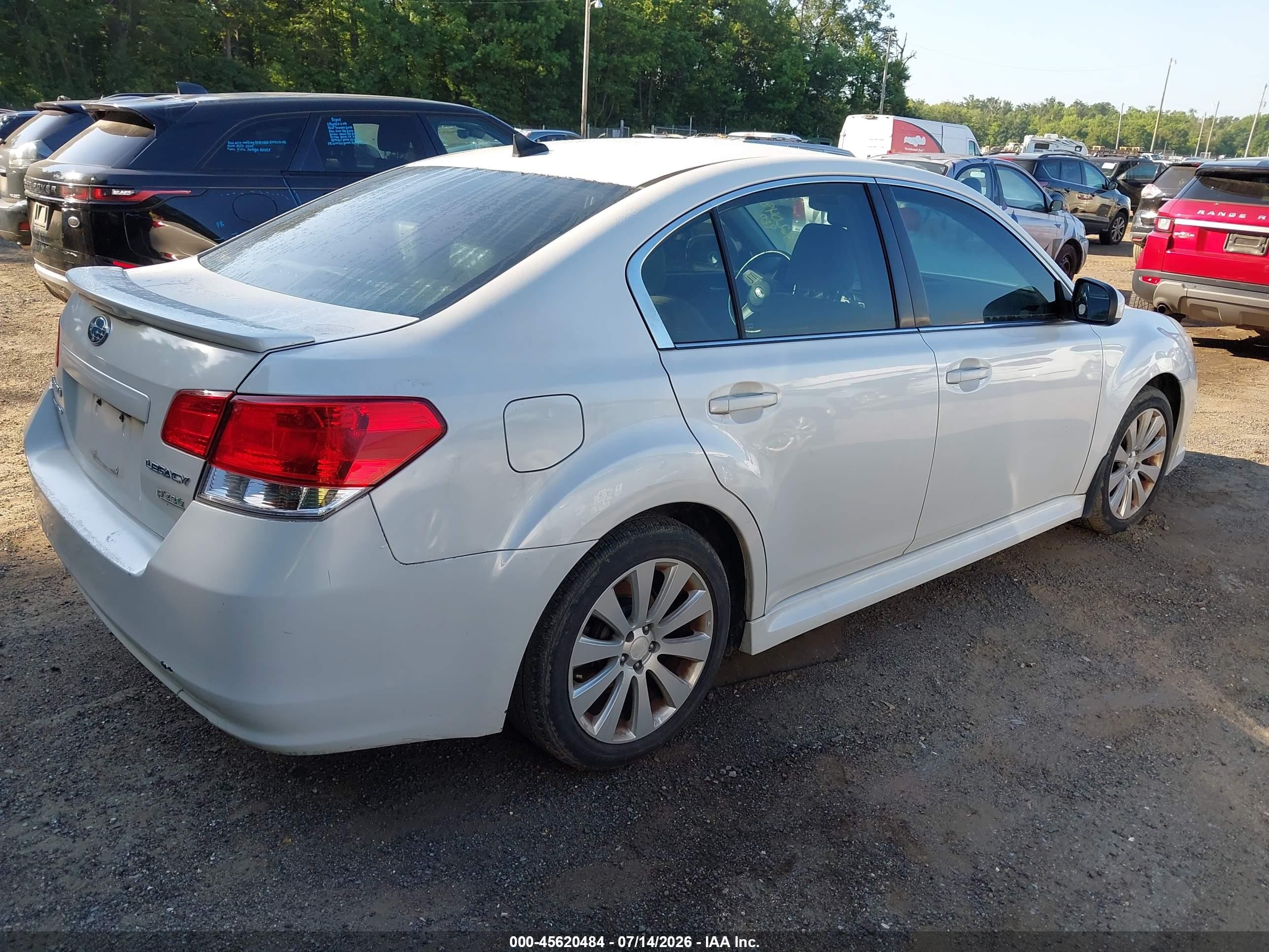 2011 Subaru Legacy 2.5i Limited White vin: 4S3BMBK60B3248017