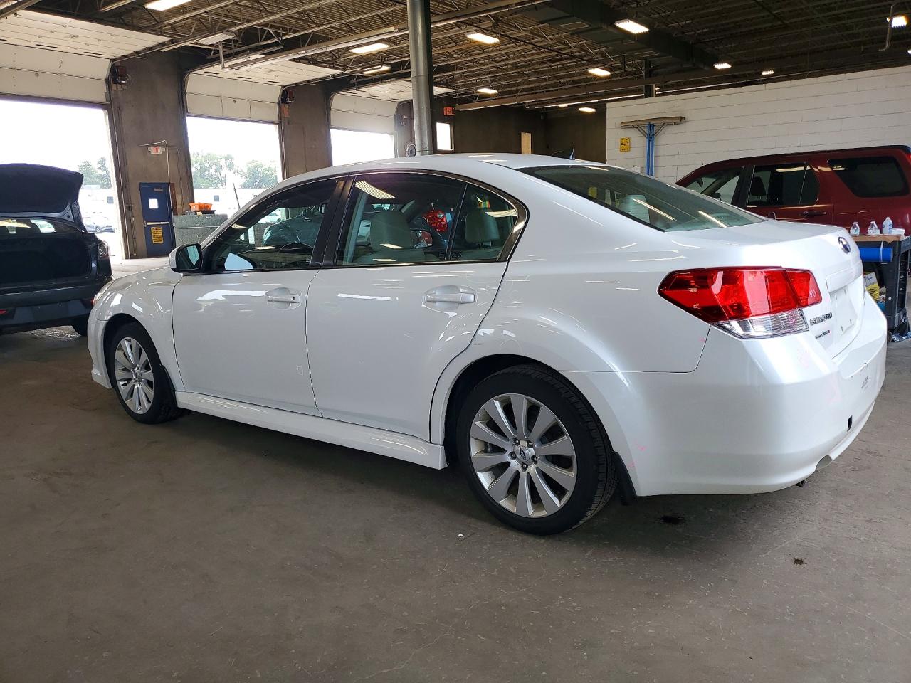 2011 Subaru Legacy 2.5i Limited White vin: 4S3BMBK60B3253704