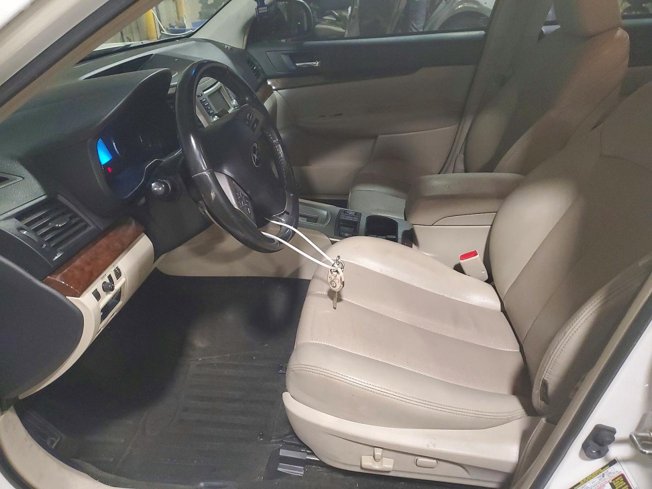 2013 Subaru Legacy 2.5i Limited Белый vin: 4S3BMBK60D3020585