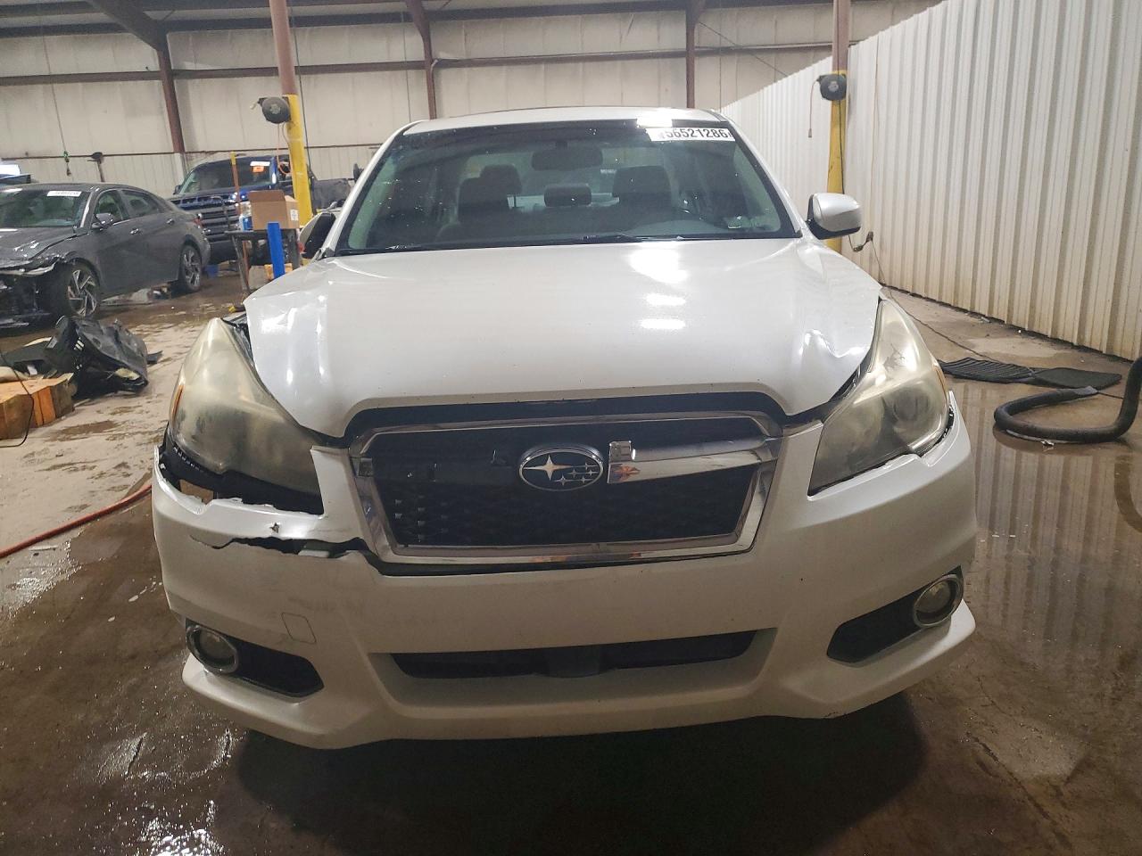 2013 Subaru Legacy 2.5i Limited Белый vin: 4S3BMBK60D3020585