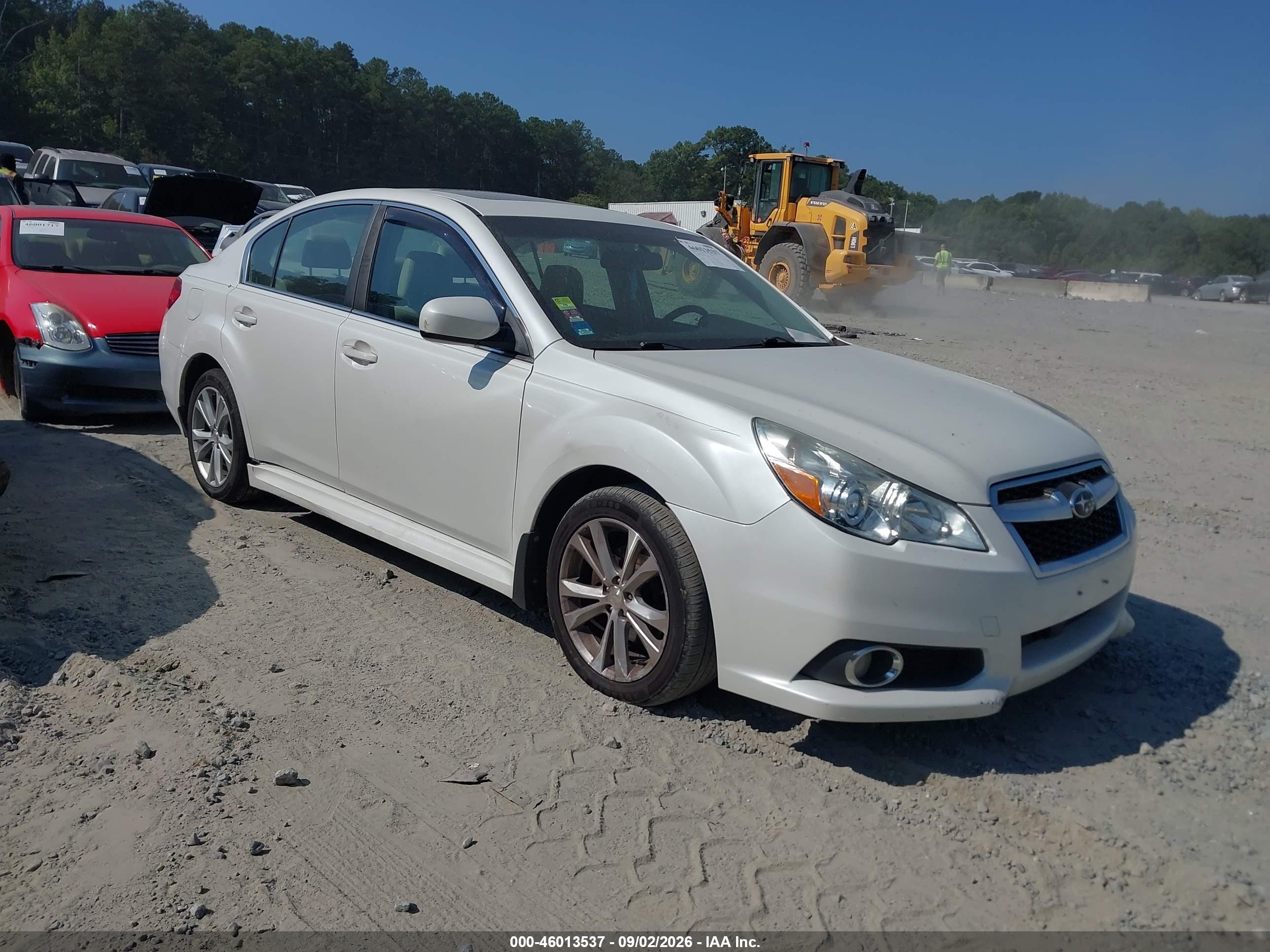 2013 Subaru Legacy 2.5i Limited White vin: 4S3BMBK60D3022787