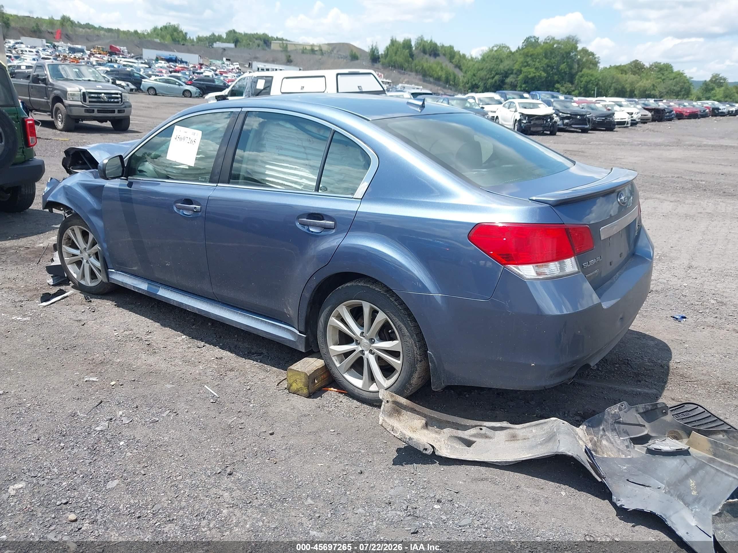 2013 Subaru Legacy 2.5i Limited Синий vin: 4S3BMBK60D3024717
