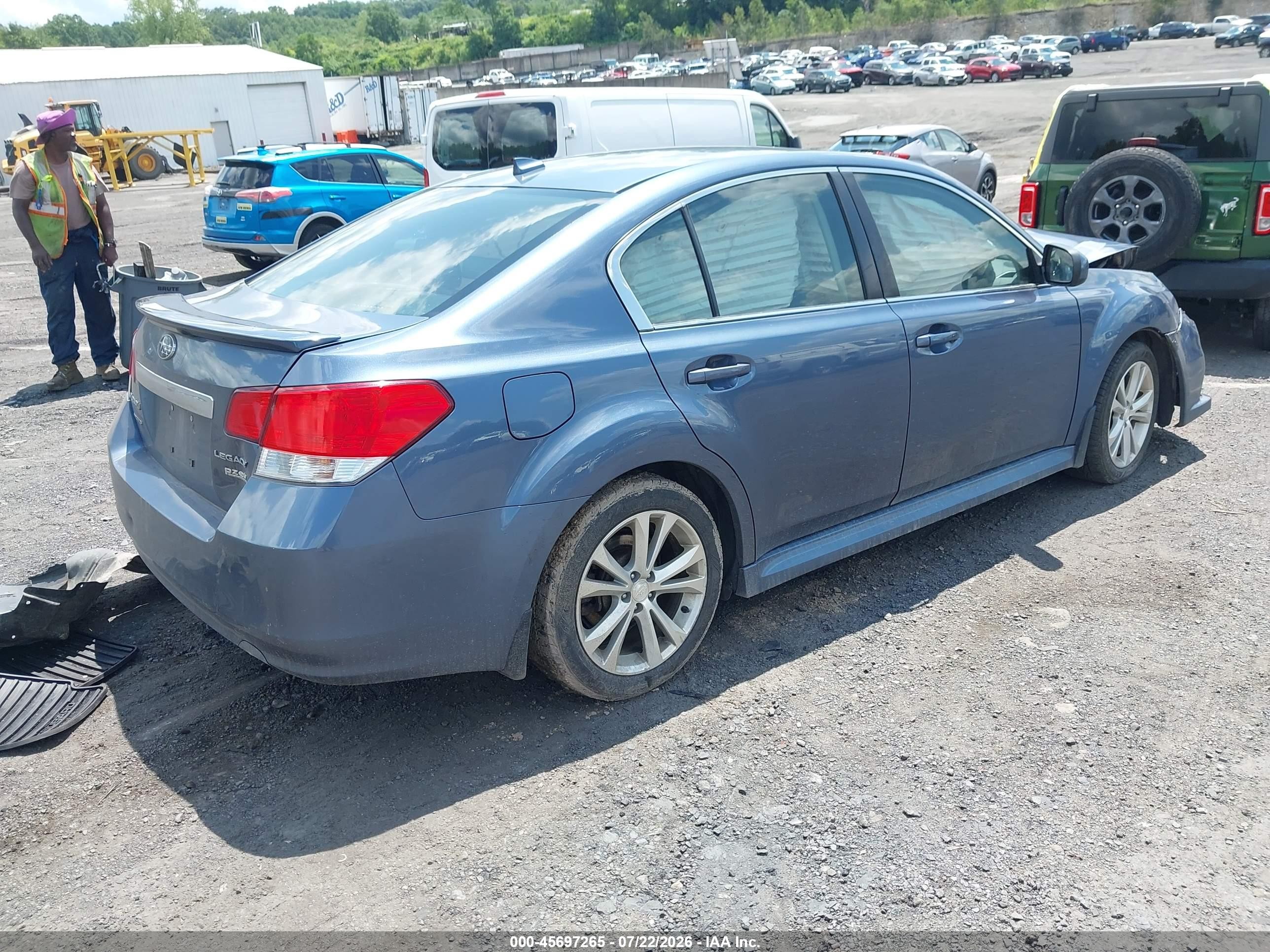 2013 Subaru Legacy 2.5i Limited Синий vin: 4S3BMBK60D3024717