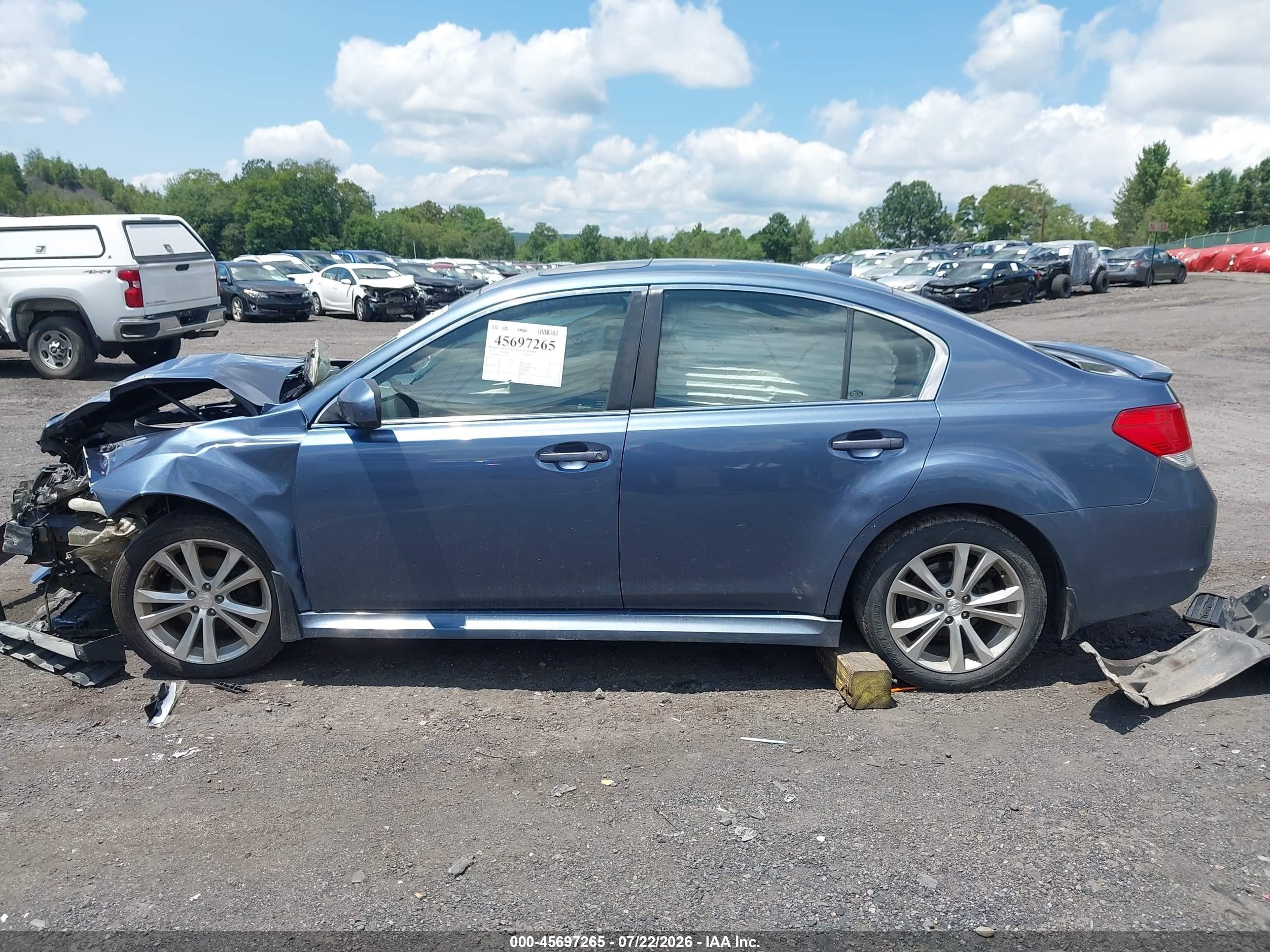 2013 Subaru Legacy 2.5i Limited Синий vin: 4S3BMBK60D3024717