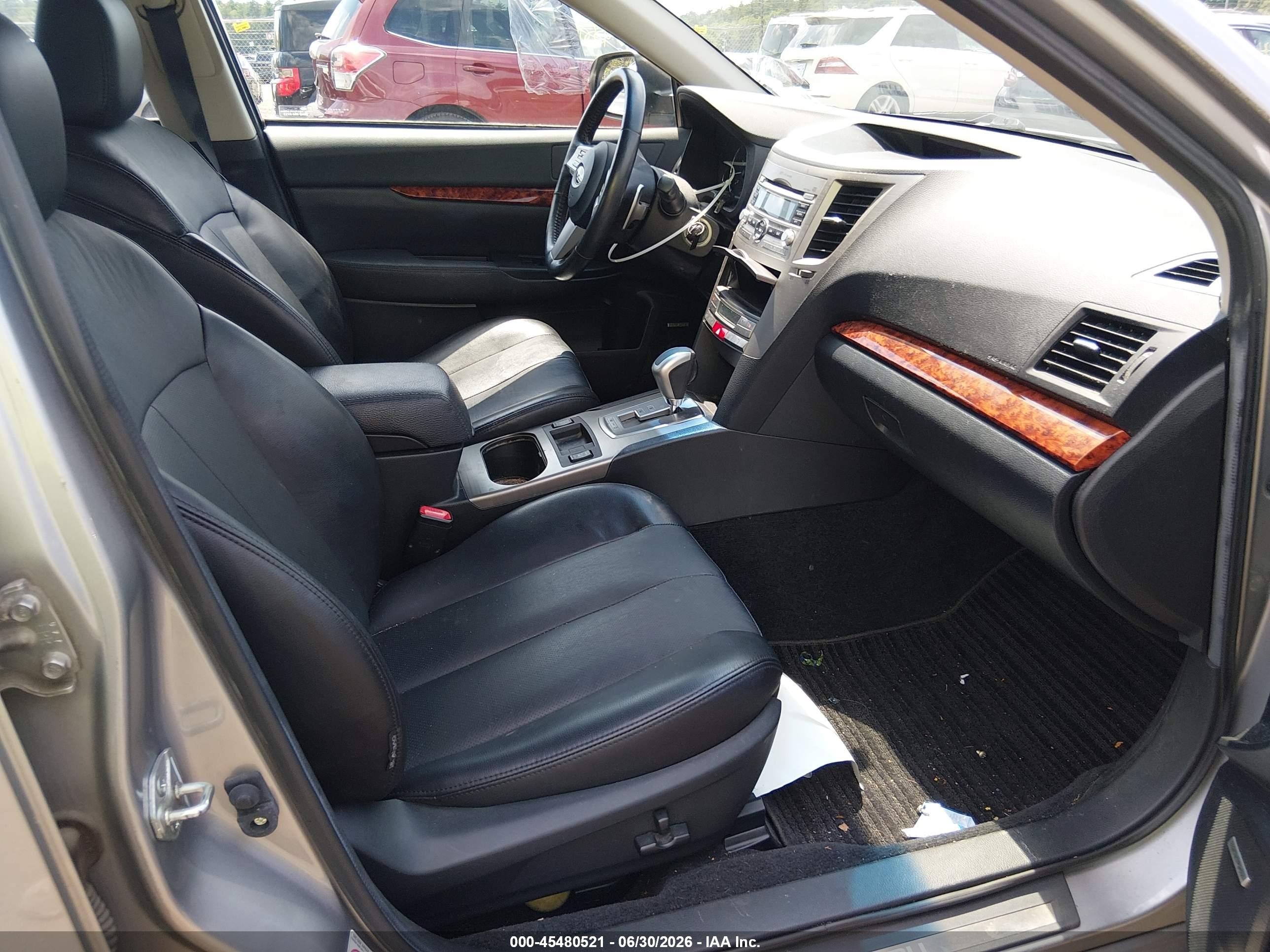2011 Subaru Legacy 2.5i Limited Silver vin: 4S3BMBK61B3222929