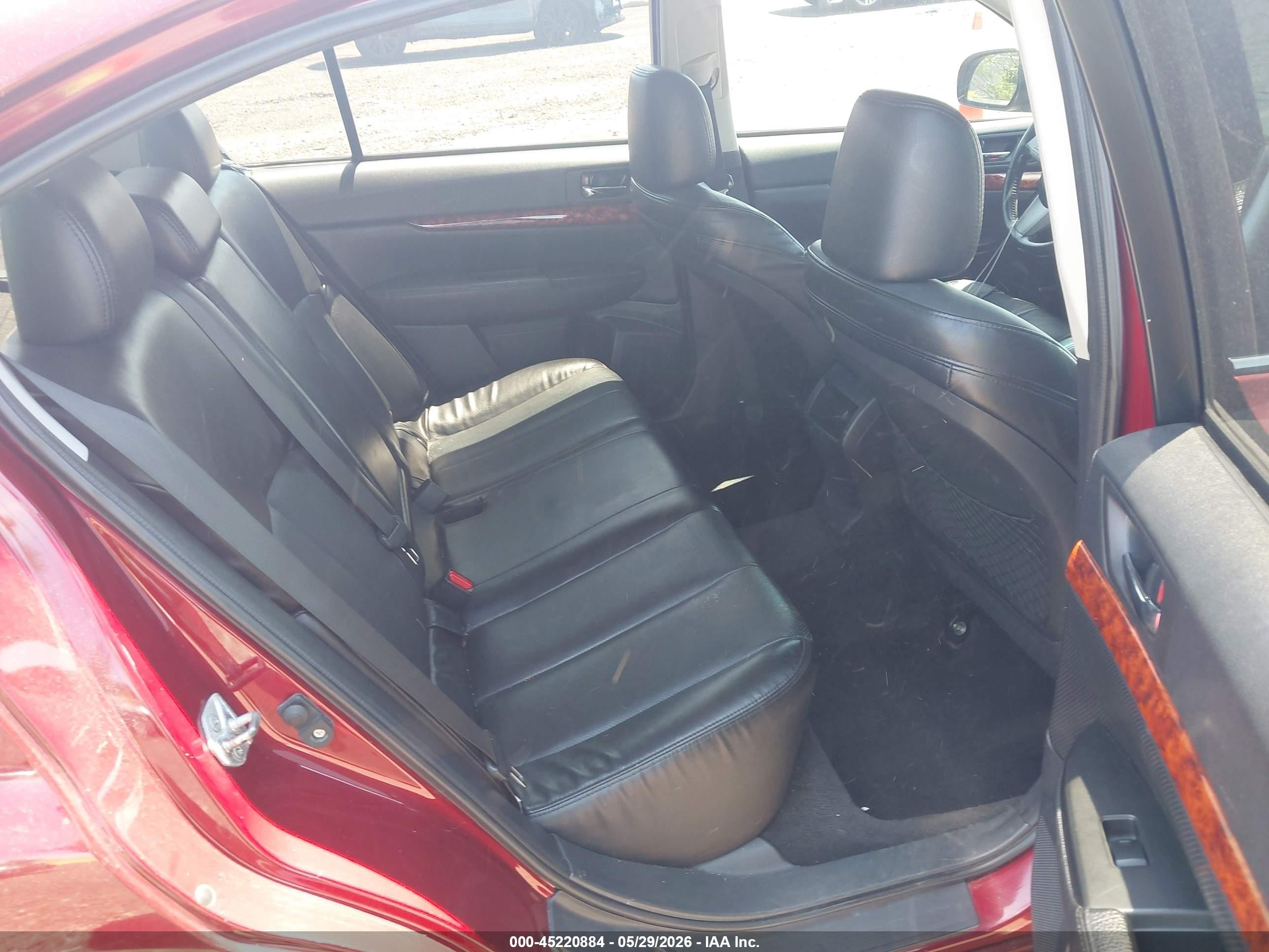 2011 Subaru Legacy 2.5i Limited Red vin: 4S3BMBK61B3237690