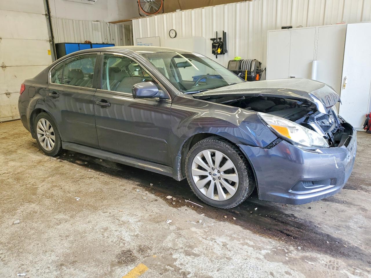 2011 Subaru Legacy 2.5i Limited Серый vin: 4S3BMBK61B3261598