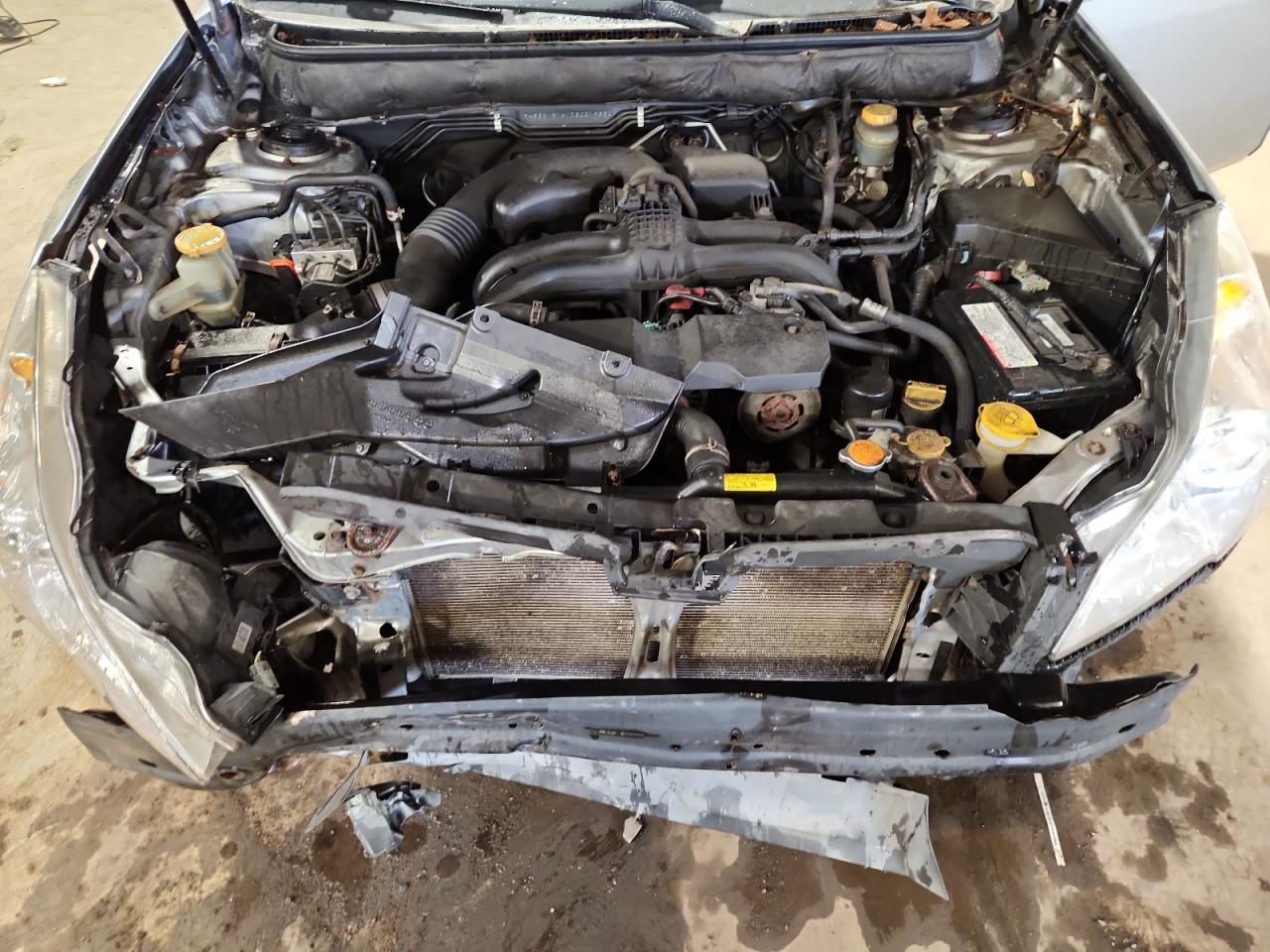 2013 Subaru Legacy 2.5i Limited Белый vin: 4S3BMBK61D3021955