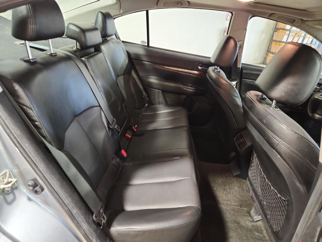 2013 Subaru Legacy 2.5i Limited Белый vin: 4S3BMBK61D3021955