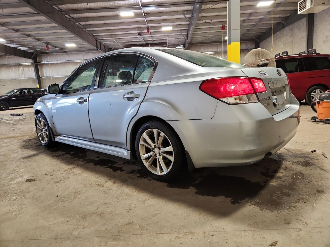 2013 Subaru Legacy 2.5i Limited Белый vin: 4S3BMBK61D3021955