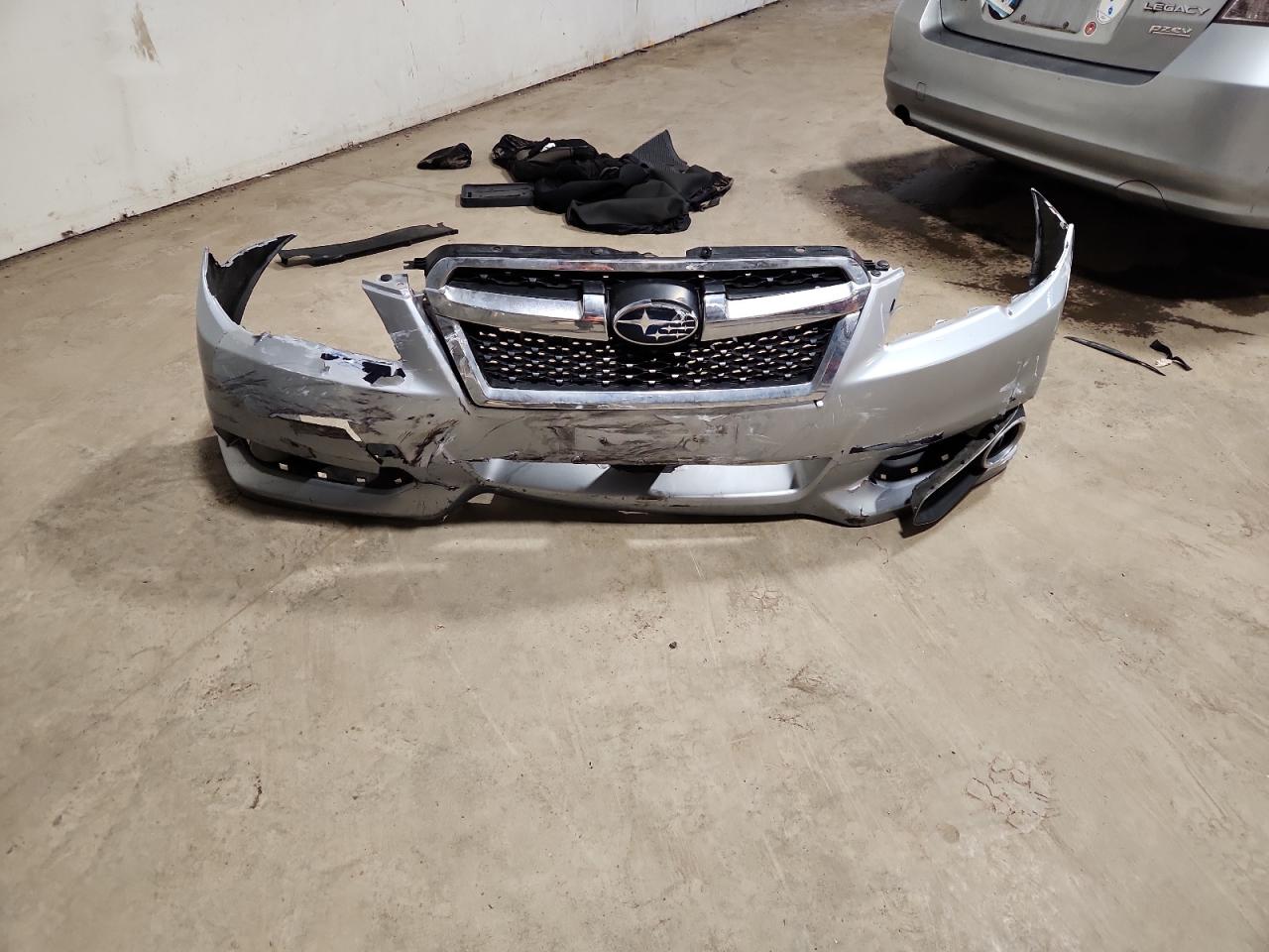 2013 Subaru Legacy 2.5i Limited Белый vin: 4S3BMBK61D3021955