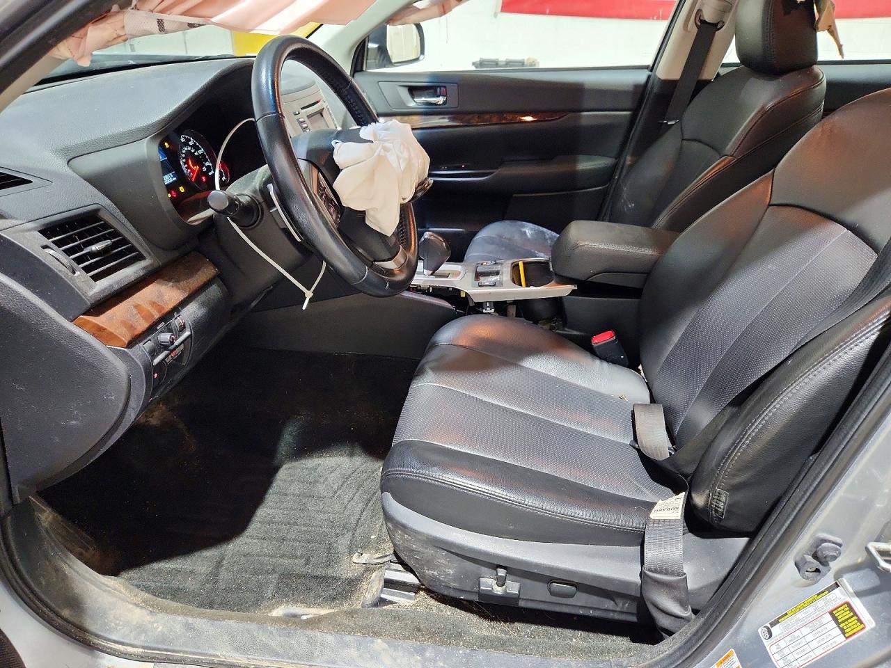 2013 Subaru Legacy 2.5i Limited Silver vin: 4S3BMBK61D3022796