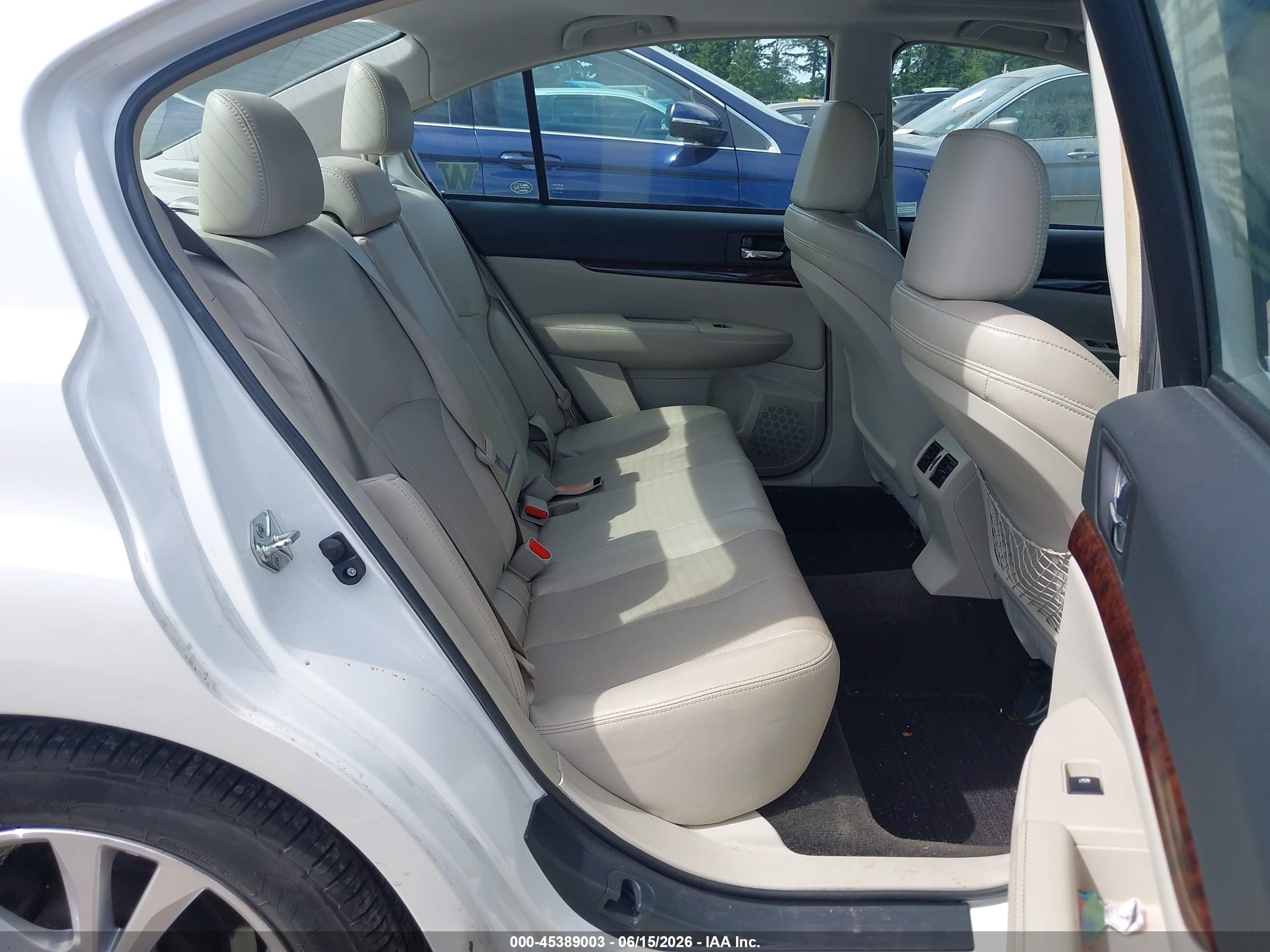 2013 Subaru Legacy 2.5i Limited White vin: 4S3BMBK61D3048606