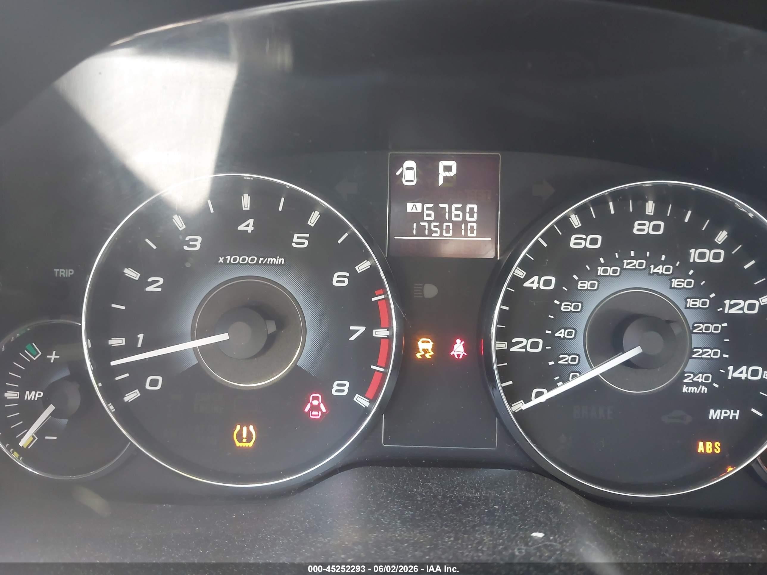 2010 Subaru Legacy 2.5i Limited Silver vin: 4S3BMBK62A3227684