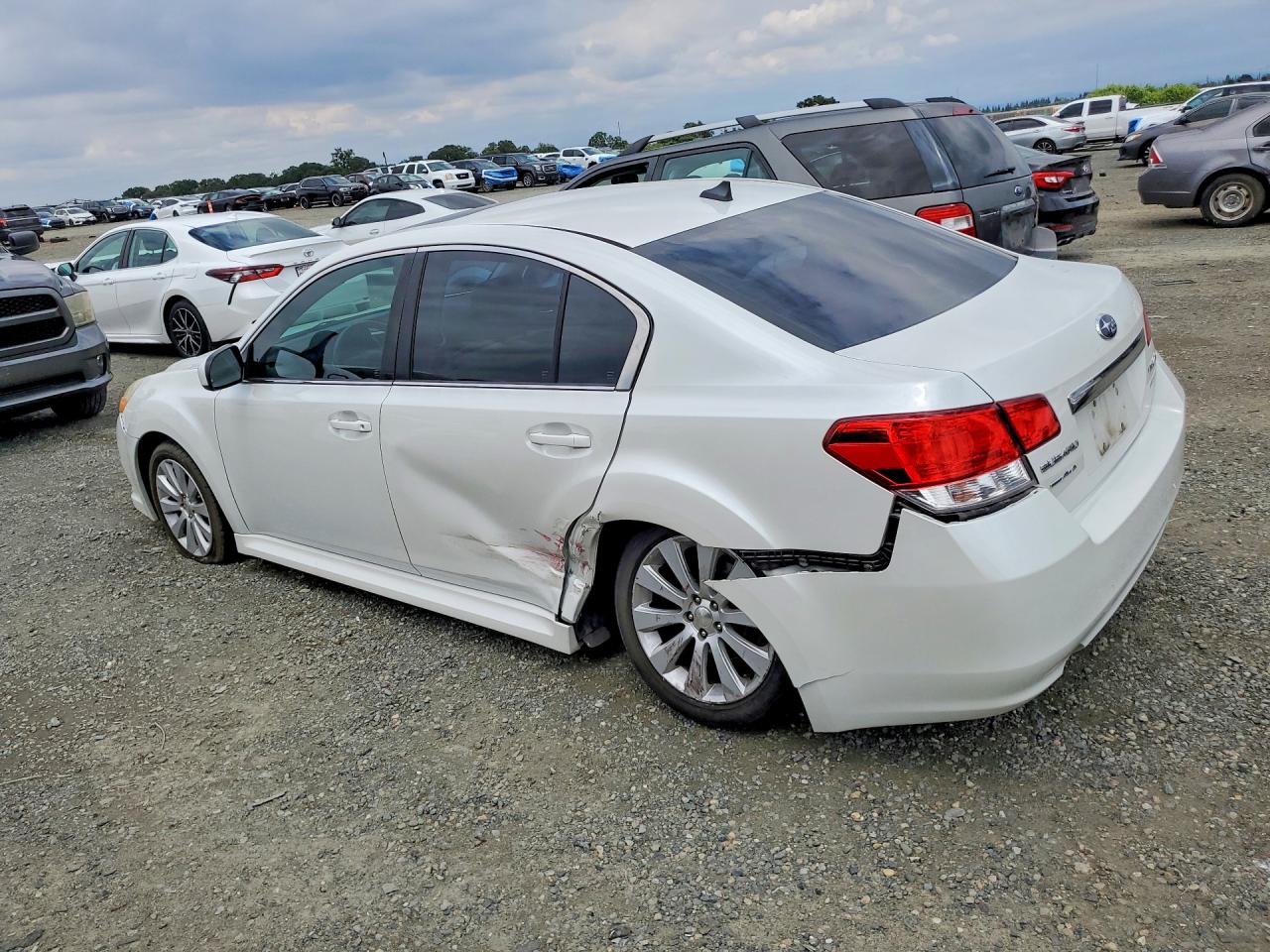 2011 Subaru Legacy 2.5i Limited White vin: 4S3BMBK62B3241506