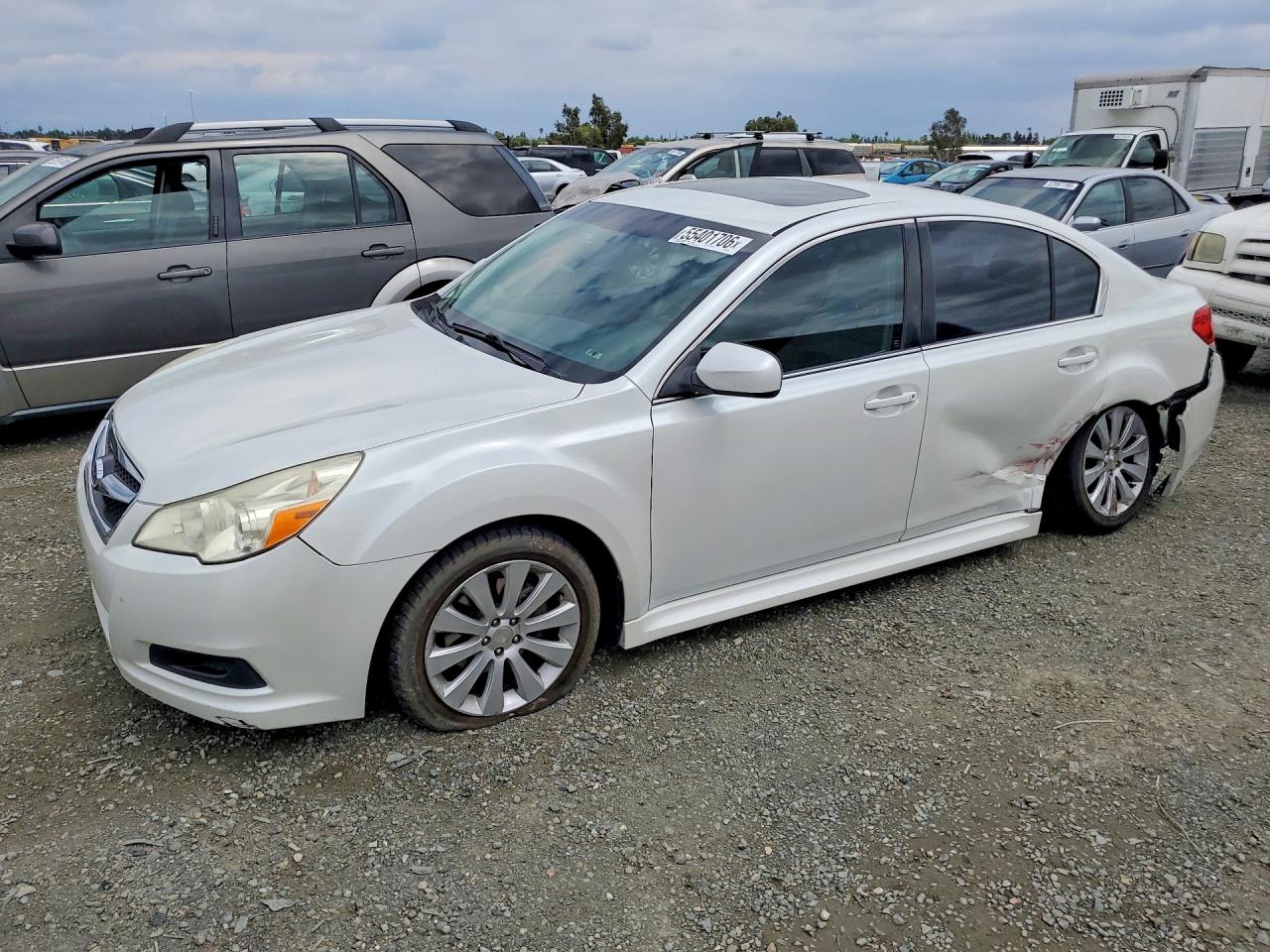 2011 Subaru Legacy 2.5i Limited White vin: 4S3BMBK62B3241506