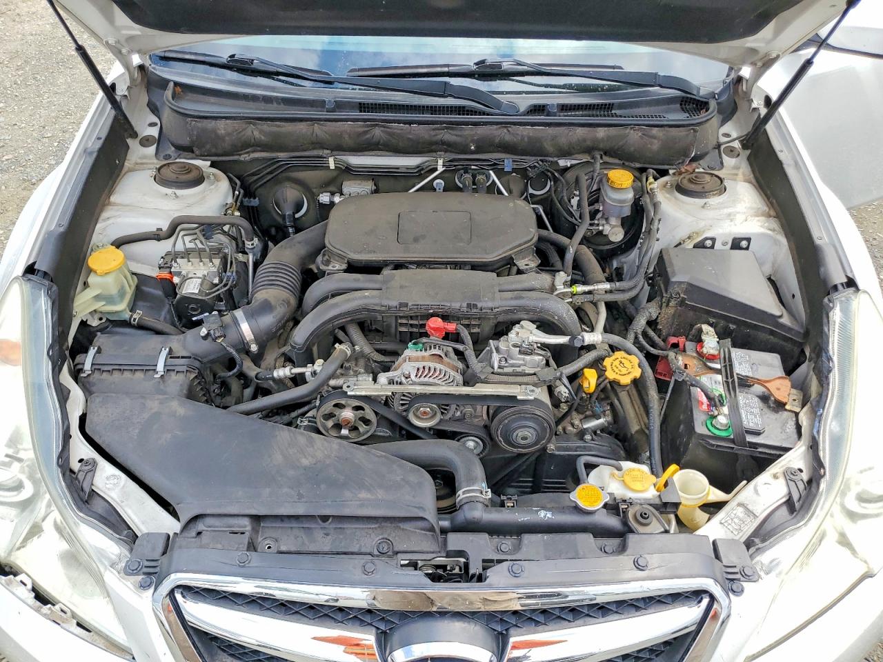 2011 Subaru Legacy 2.5i Limited White vin: 4S3BMBK62B3241506