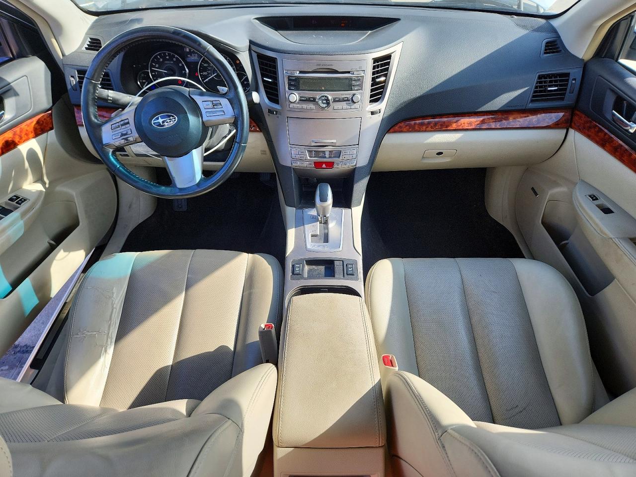 2011 Subaru Legacy 2.5i Limited White vin: 4S3BMBK62B3259195