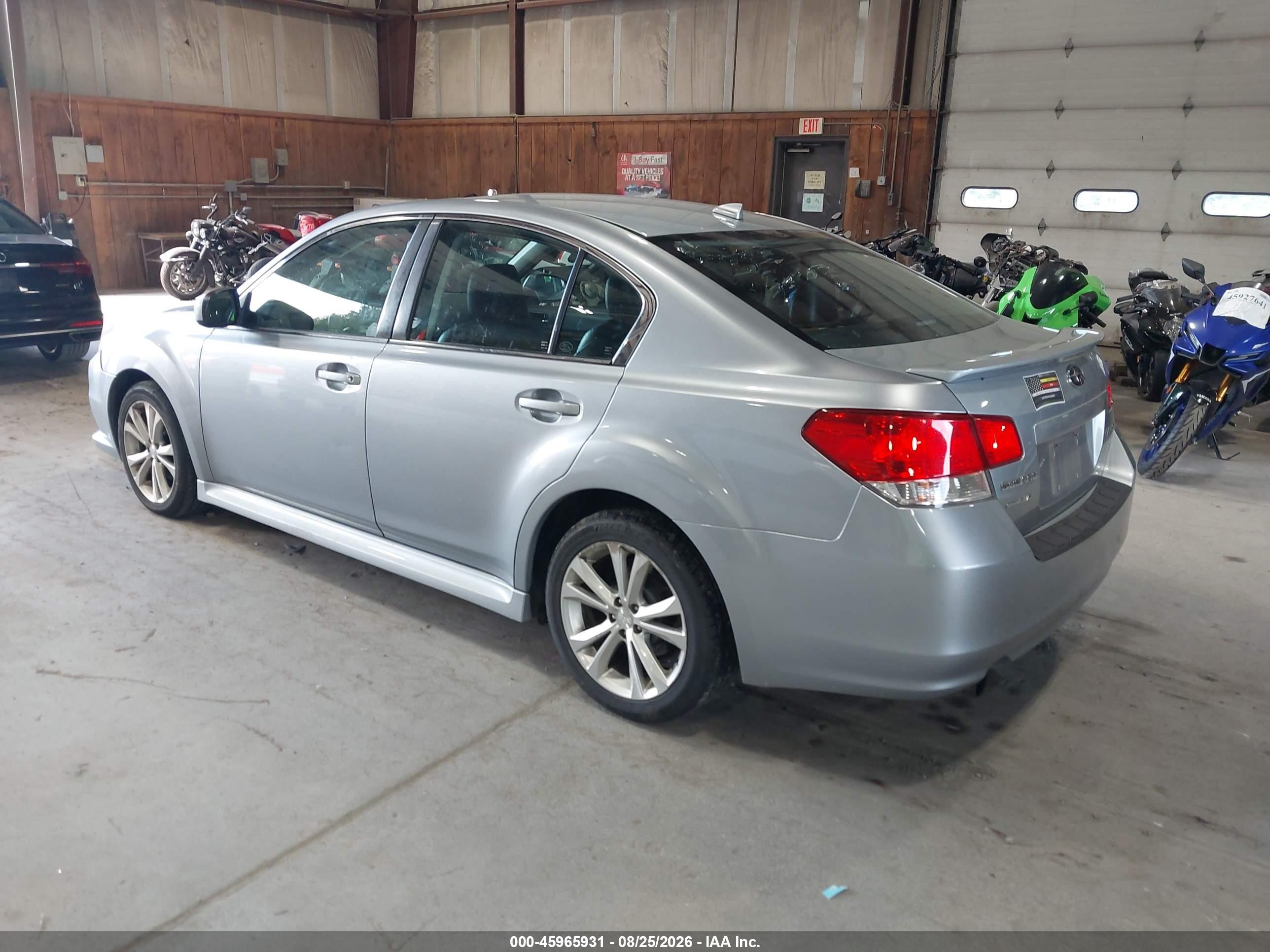 2013 Subaru Legacy 2.5i Limited Gray vin: 4S3BMBK62D3029840