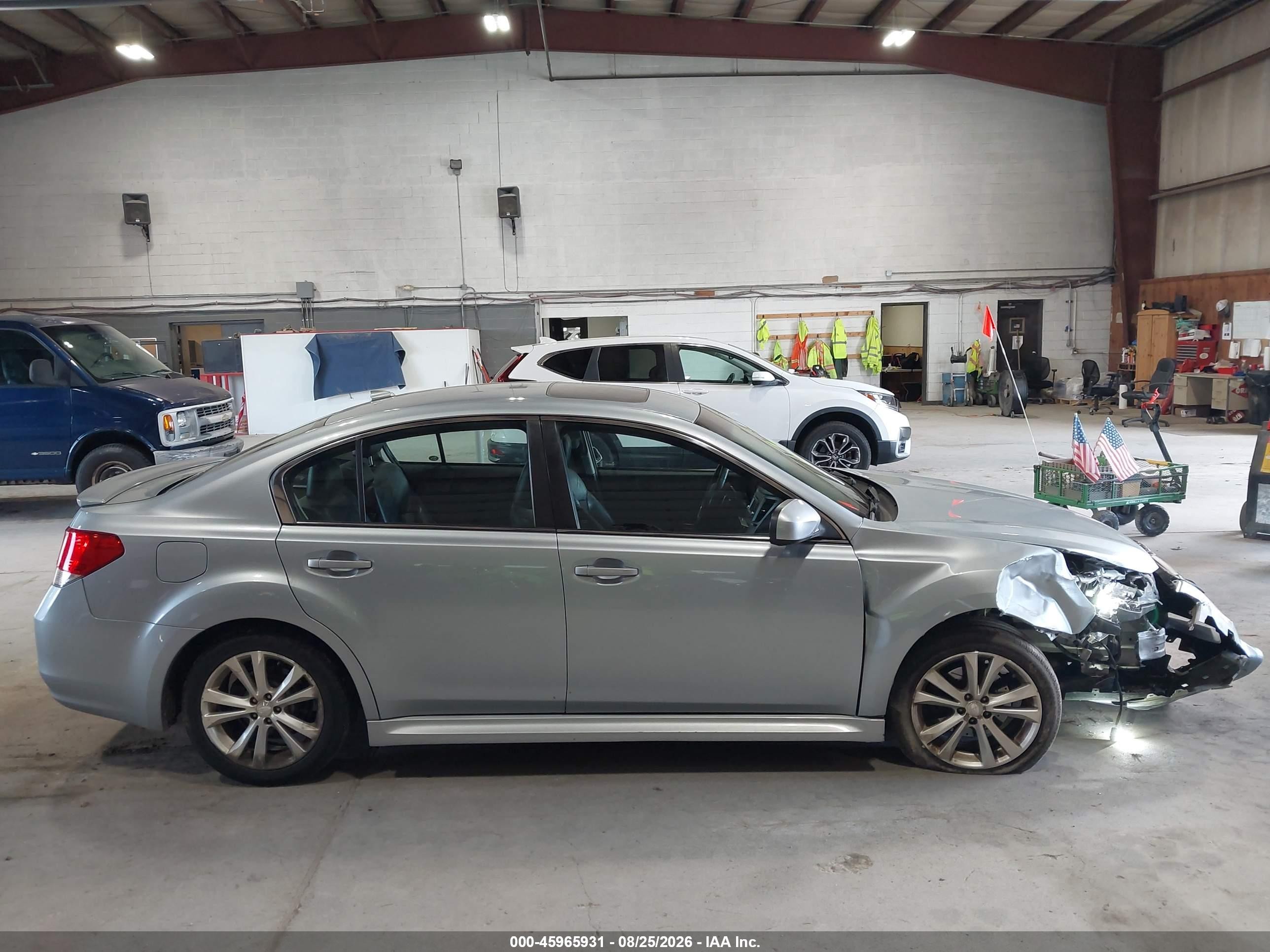 2013 Subaru Legacy 2.5i Limited Gray vin: 4S3BMBK62D3029840