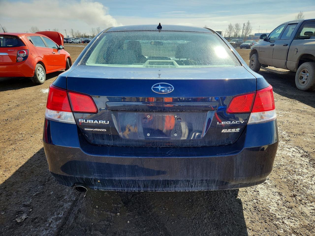 2013 Subaru Legacy 2.5i Limited Blue vin: 4S3BMBK62D3038327