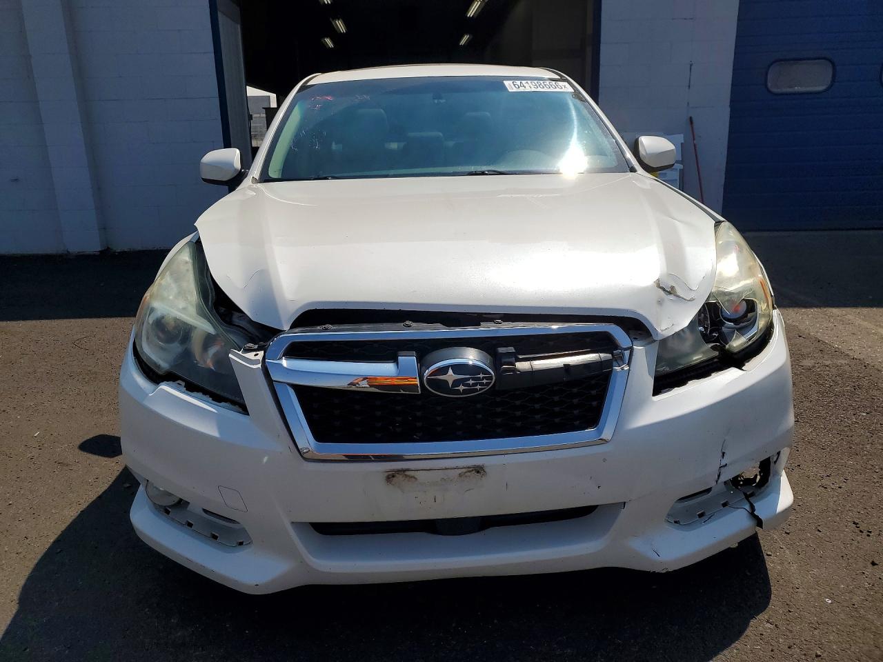 2013 Subaru Legacy 2.5i Limited White vin: 4S3BMBK62D3045696
