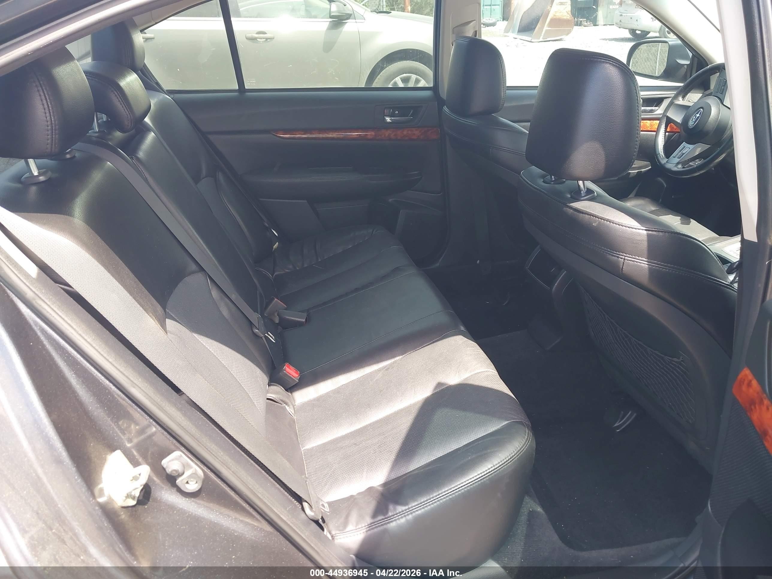 2010 Subaru Legacy 2.5i Limited Black vin: 4S3BMBK63A3242176