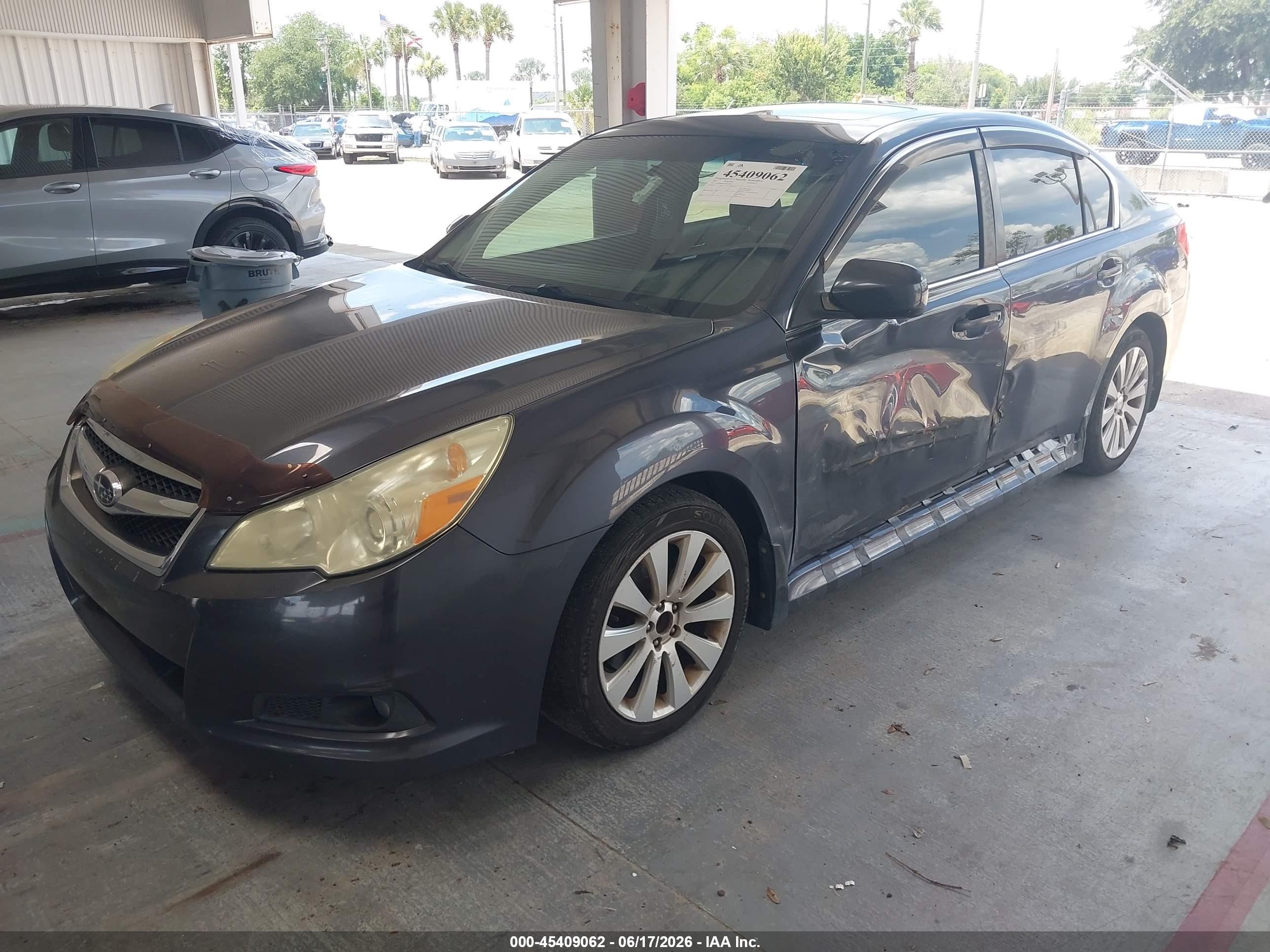 2011 Subaru Legacy 2.5i Limited Gray vin: 4S3BMBK63B3235472