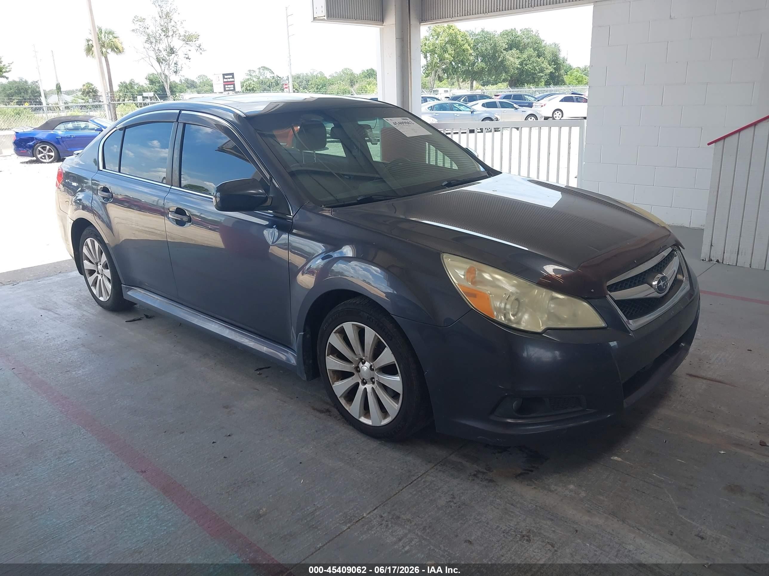 2011 Subaru Legacy 2.5i Limited Gray vin: 4S3BMBK63B3235472