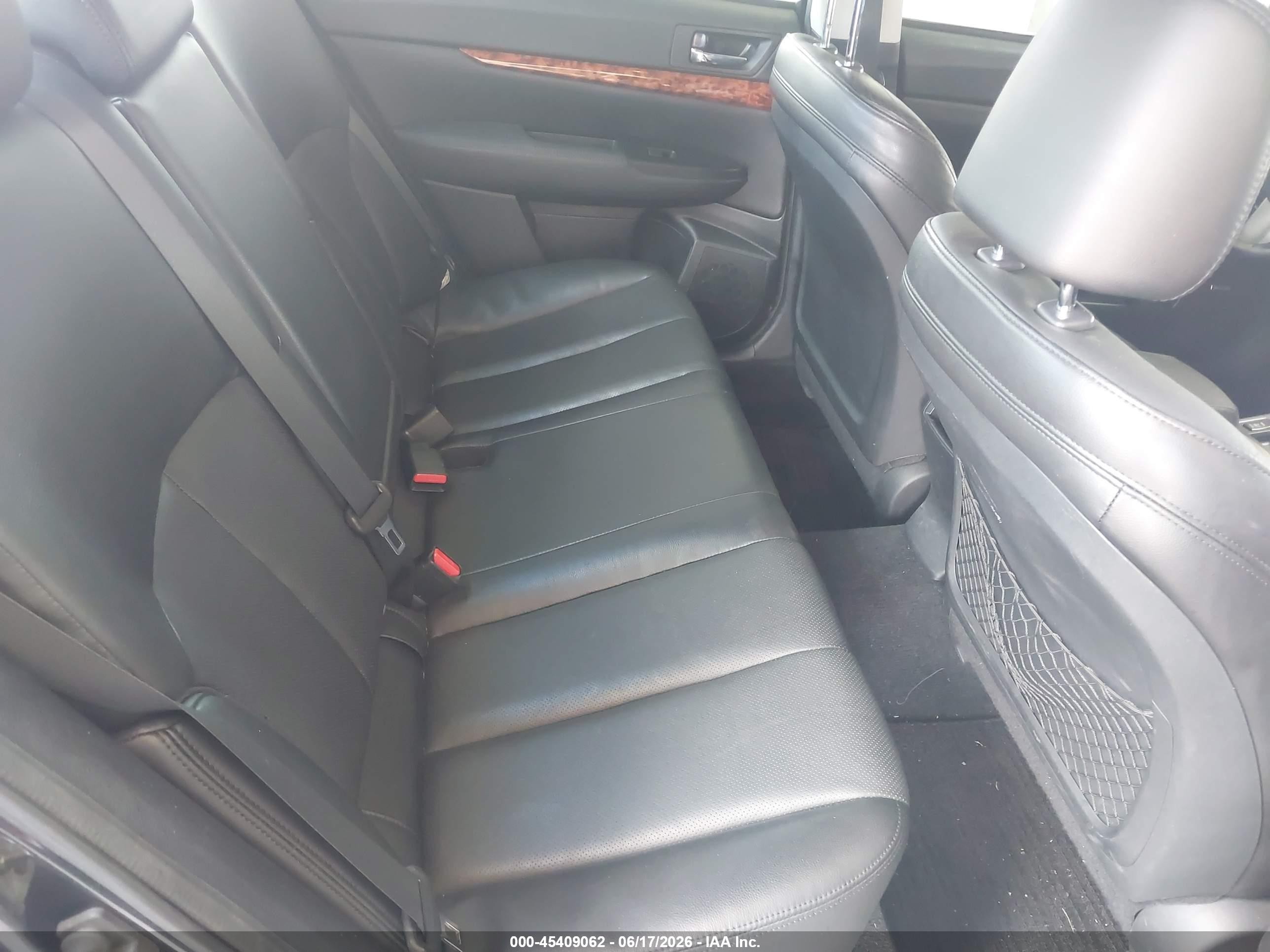 2011 Subaru Legacy 2.5i Limited Gray vin: 4S3BMBK63B3235472