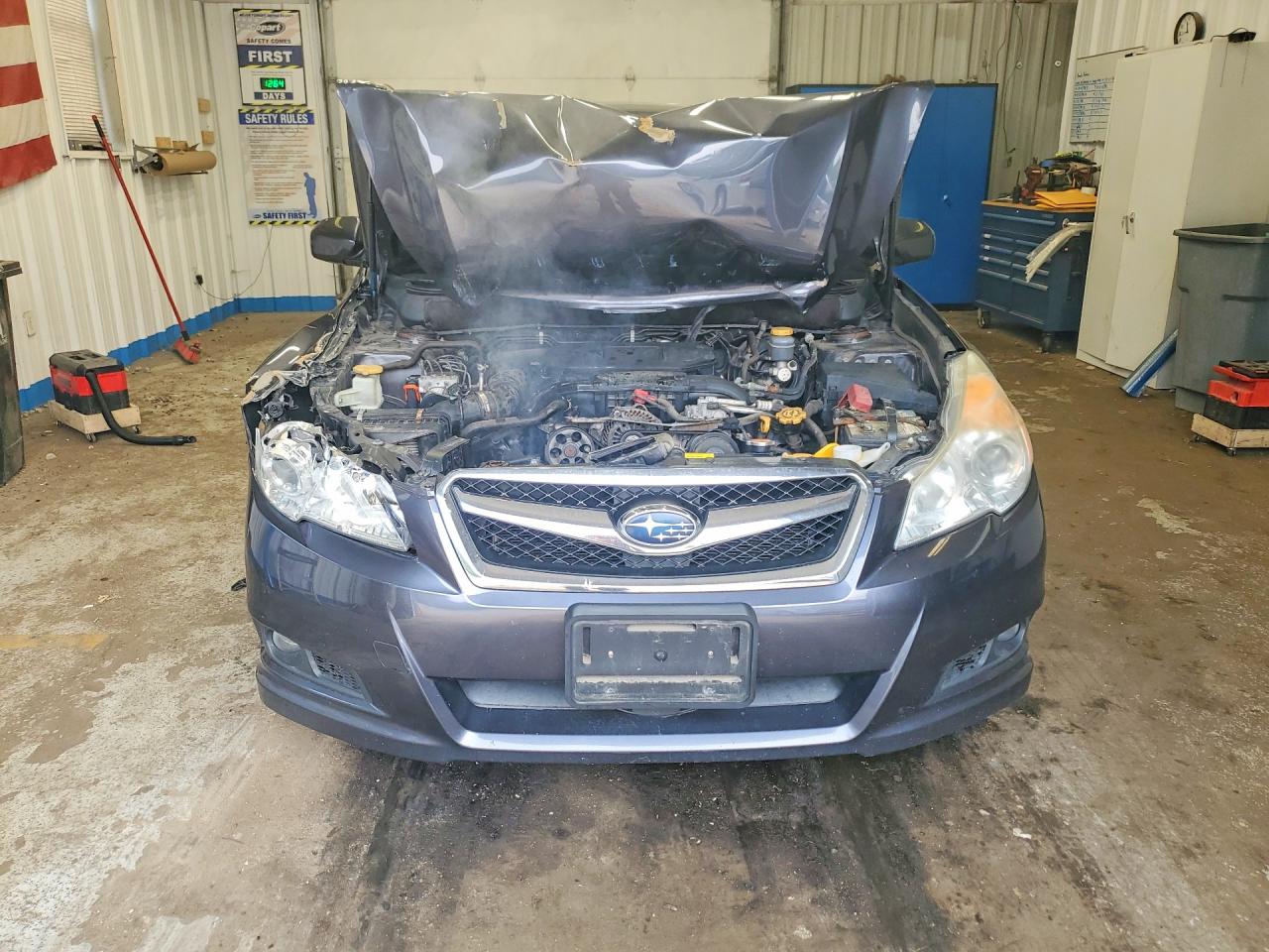 2012 Subaru Legacy 2.5i Limited Gray vin: 4S3BMBK63C3022863
