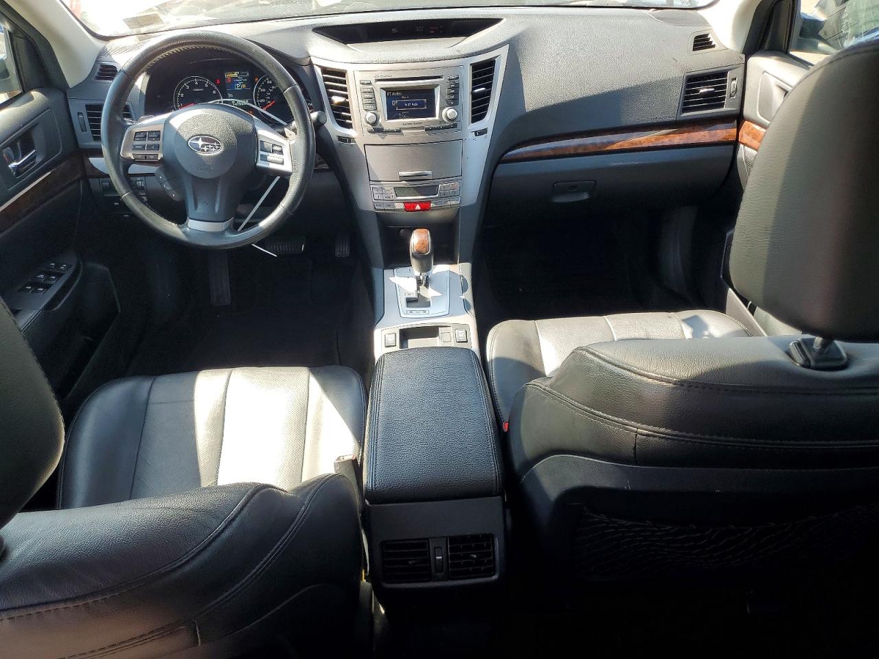 2013 Subaru Legacy 2.5i Limited Silver vin: 4S3BMBK63D3011069