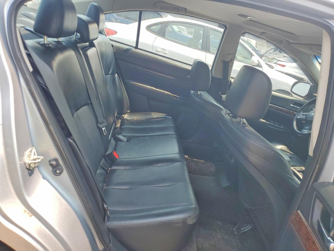 2013 Subaru Legacy 2.5i Limited Silver vin: 4S3BMBK63D3030978