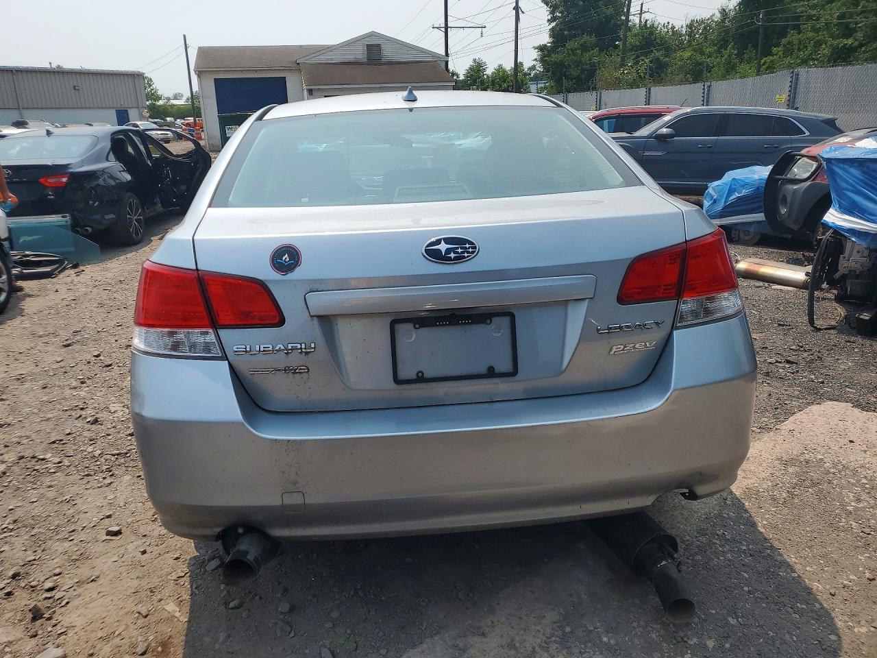 2013 Subaru Legacy 2.5i Limited Silver vin: 4S3BMBK63D3030978