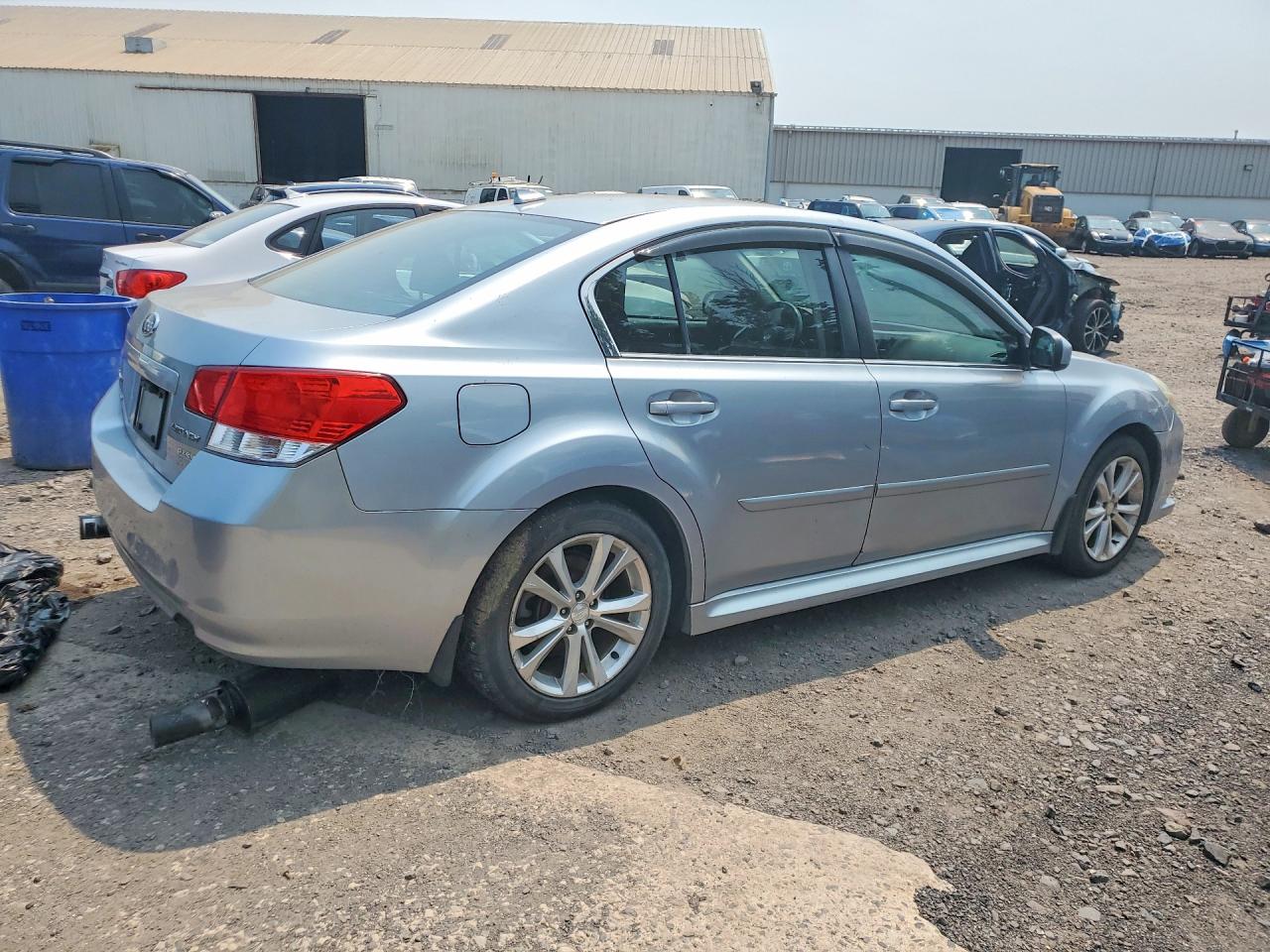 2013 Subaru Legacy 2.5i Limited Silver vin: 4S3BMBK63D3030978