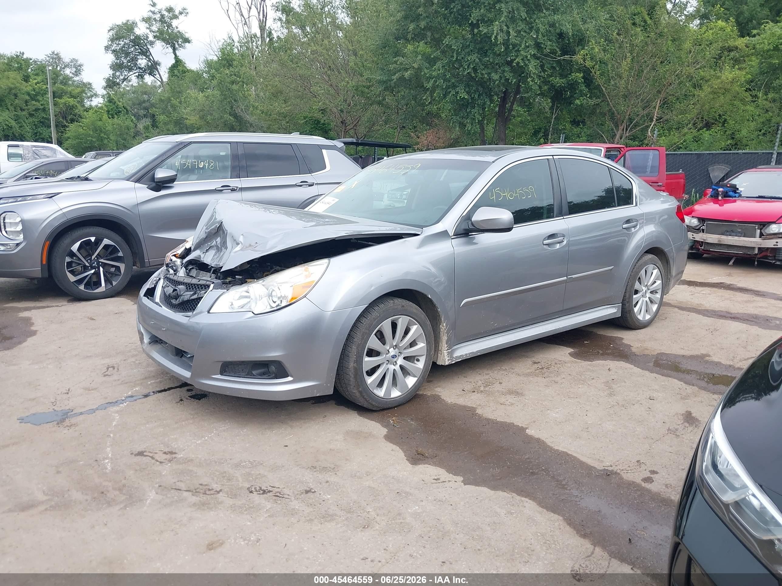 2011 Subaru Legacy 2.5i Limited Silver vin: 4S3BMBK64B3256766