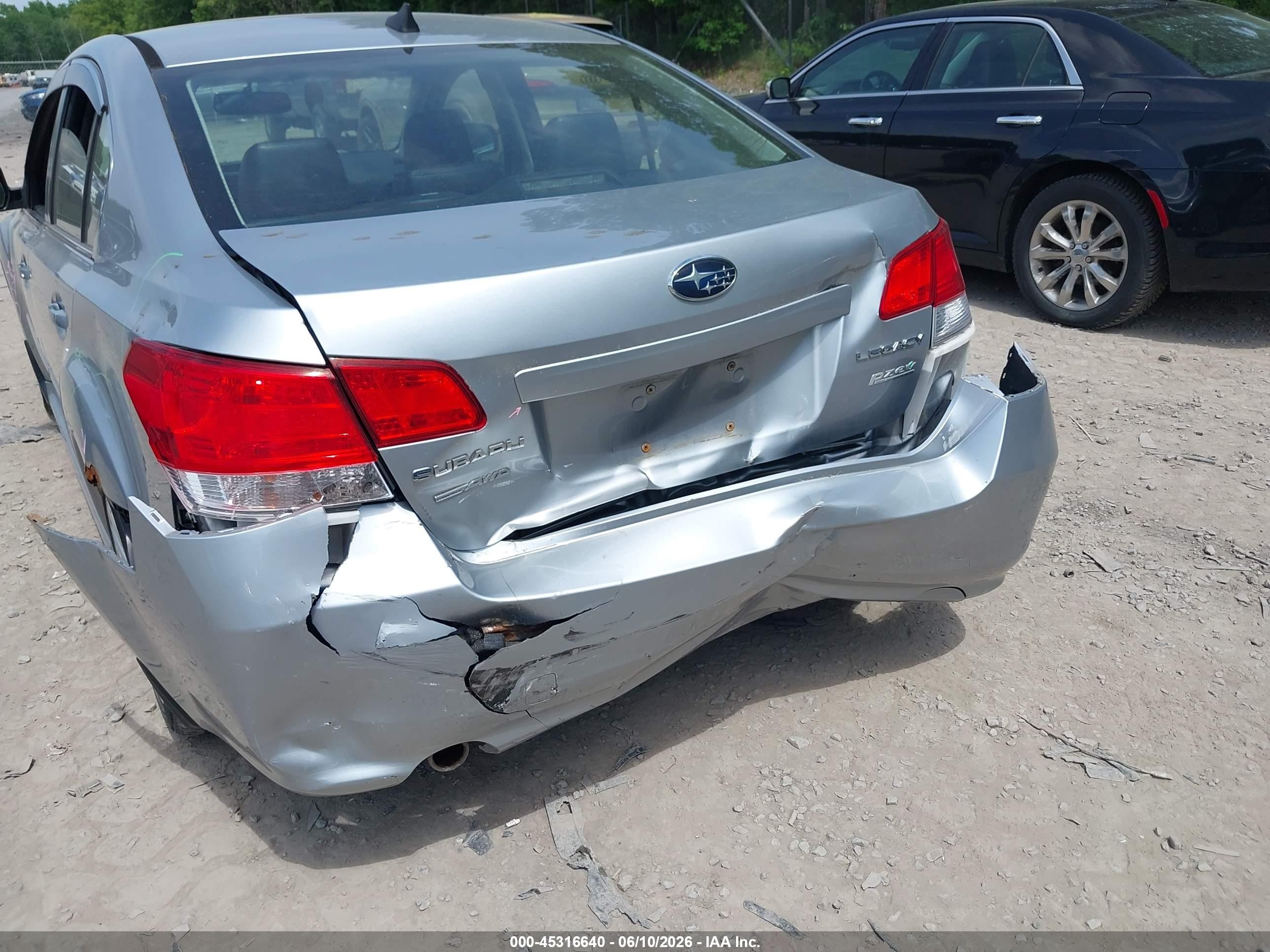 2012 Subaru Legacy 2.5i Limited Синий vin: 4S3BMBK64C3022046