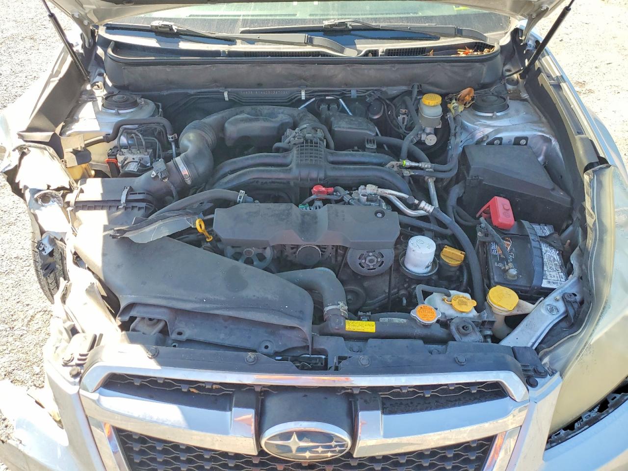 2013 Subaru Legacy 2.5i Limited Серебряный vin: 4S3BMBK64D3038703