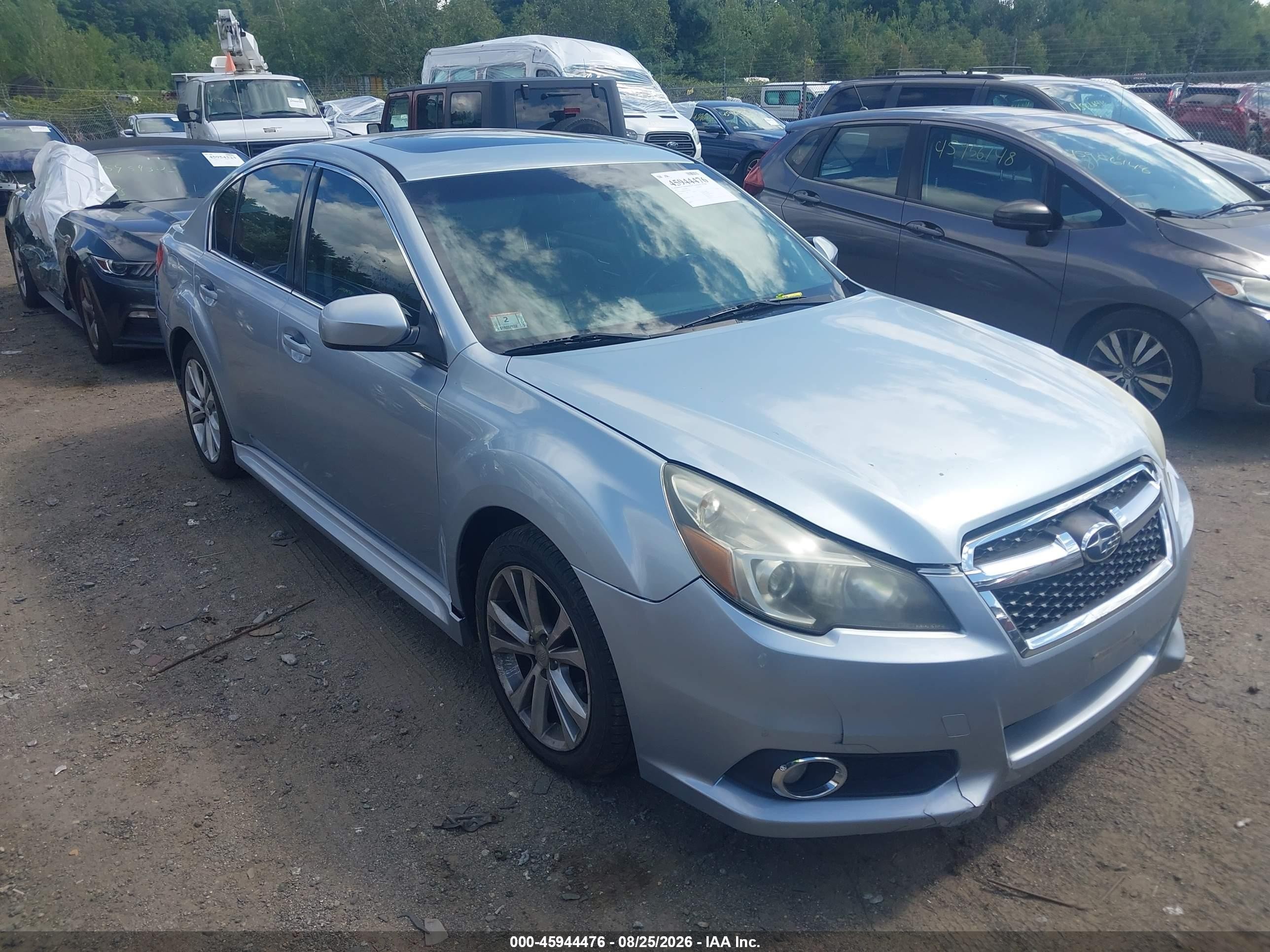2013 Subaru Legacy 2.5i Limited Серебряный vin: 4S3BMBK64D3047286