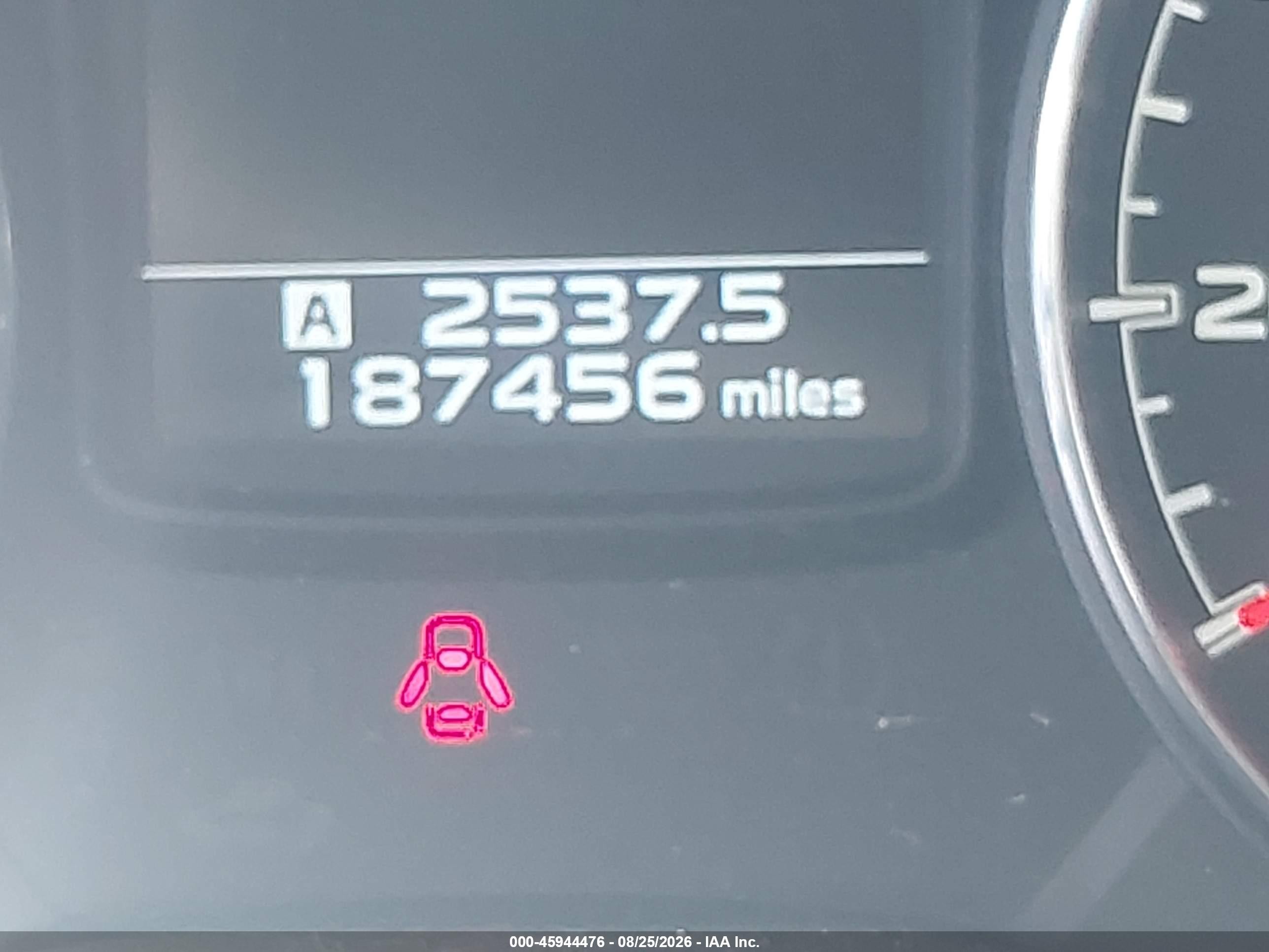 2013 Subaru Legacy 2.5i Limited Серебряный vin: 4S3BMBK64D3047286