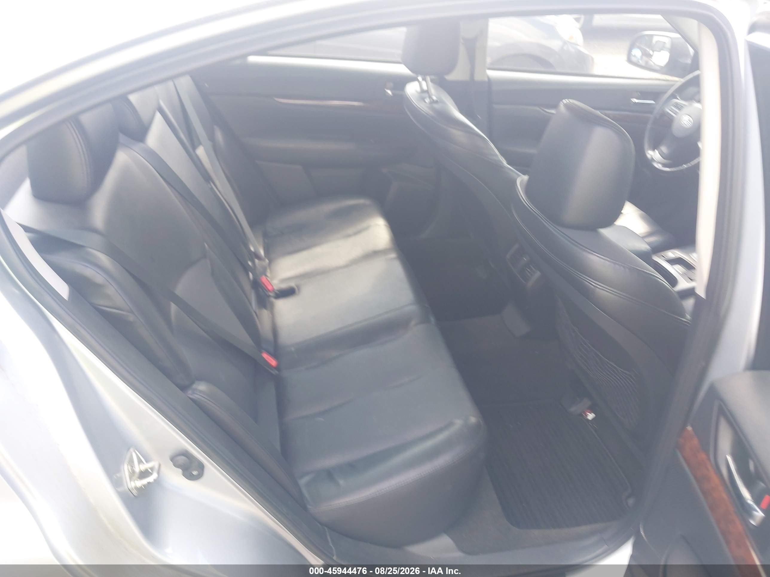 2013 Subaru Legacy 2.5i Limited Серебряный vin: 4S3BMBK64D3047286
