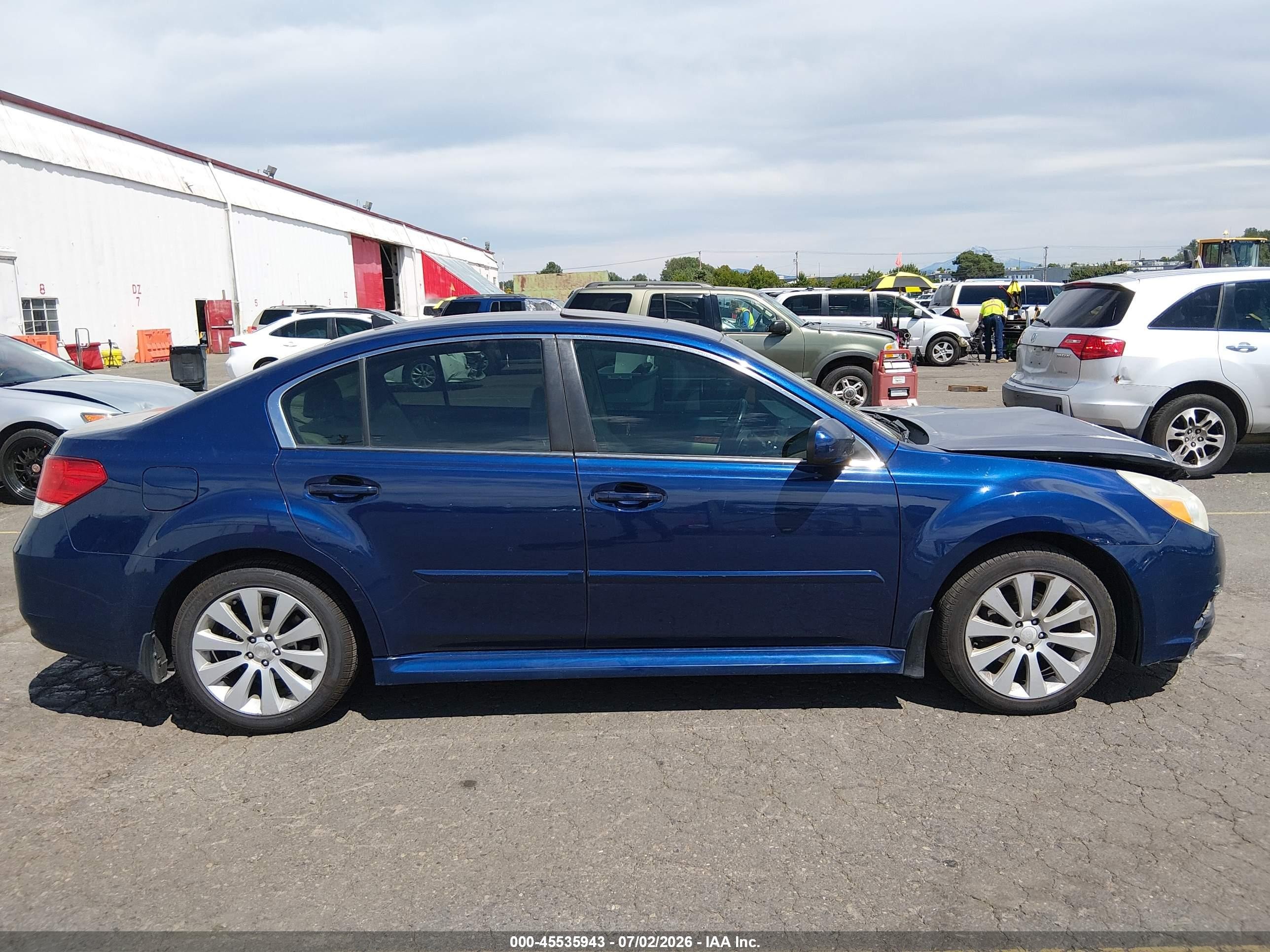 2011 Subaru Legacy 2.5i Limited Blue vin: 4S3BMBK65B3247381