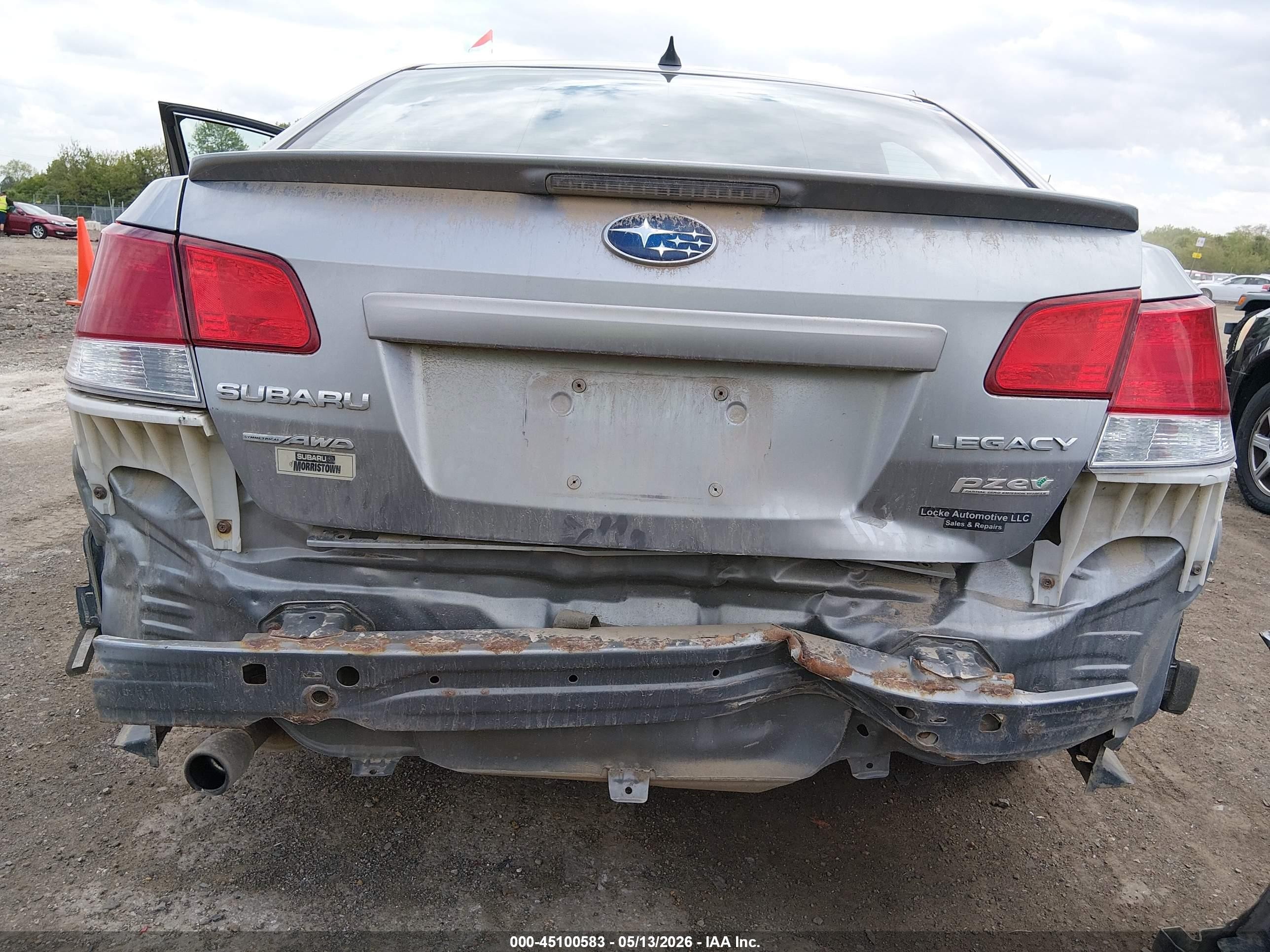 2011 Subaru Legacy 2.5i Limited Silver vin: 4S3BMBK65B3251009